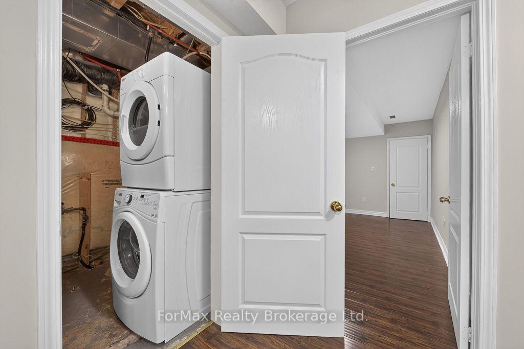Photo 46 of 35 Seascape Crescent, Brampton, Bram East — HOMEH