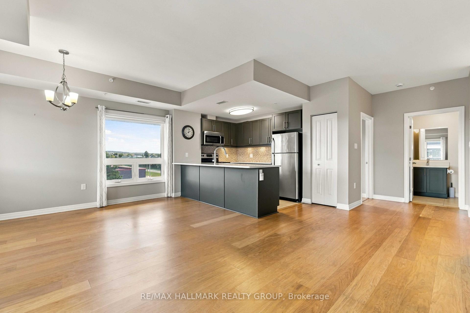Photo 4 of Unit 406, 200 Winterfell Private, Ottawa, Hunt Club Park — HOMEH