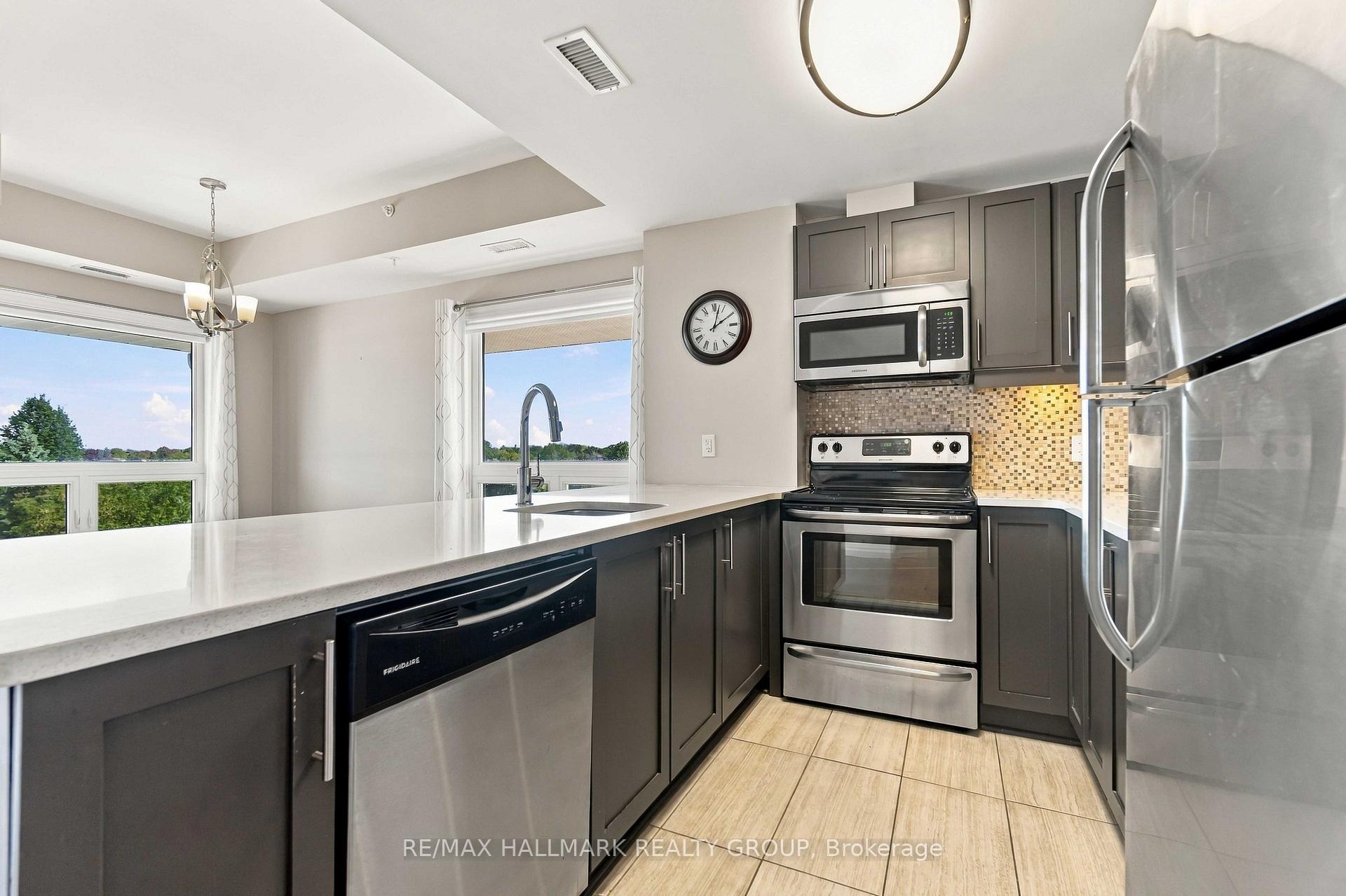 Photo 7 of Unit 406, 200 Winterfell Private, Ottawa, Hunt Club Park — HOMEH