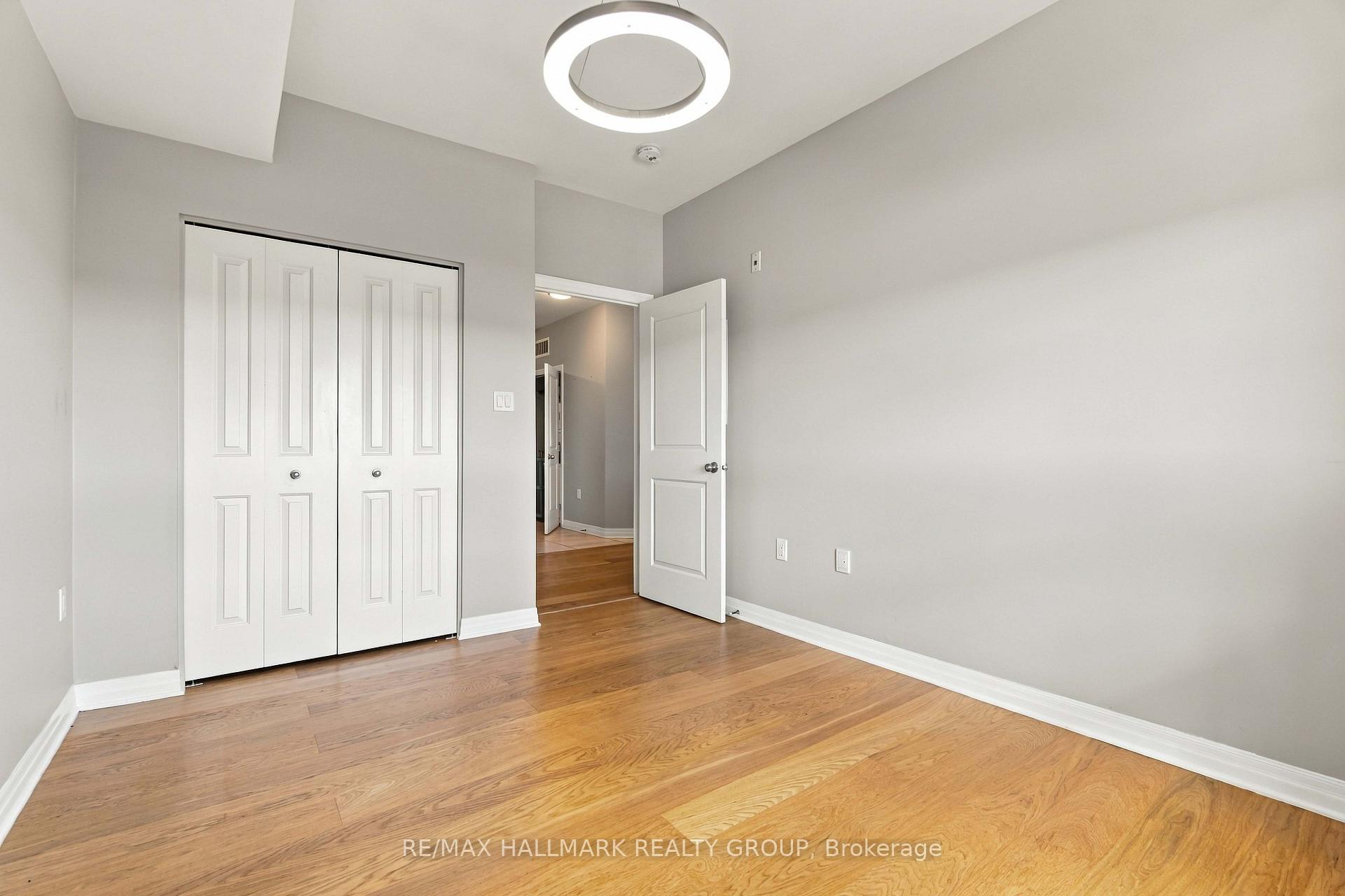 Photo 14 of Unit 406, 200 Winterfell Private, Ottawa, Hunt Club Park — HOMEH