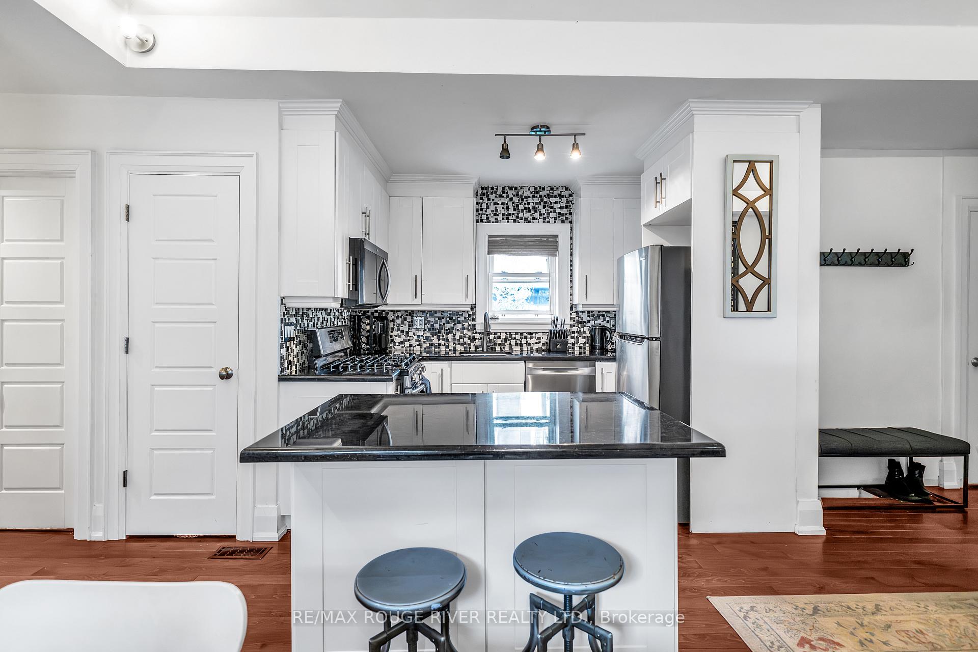 Photo 15 of 1306 Kingston Road, Scarborough, Birchcliffe-Cliffside — HOMEH
