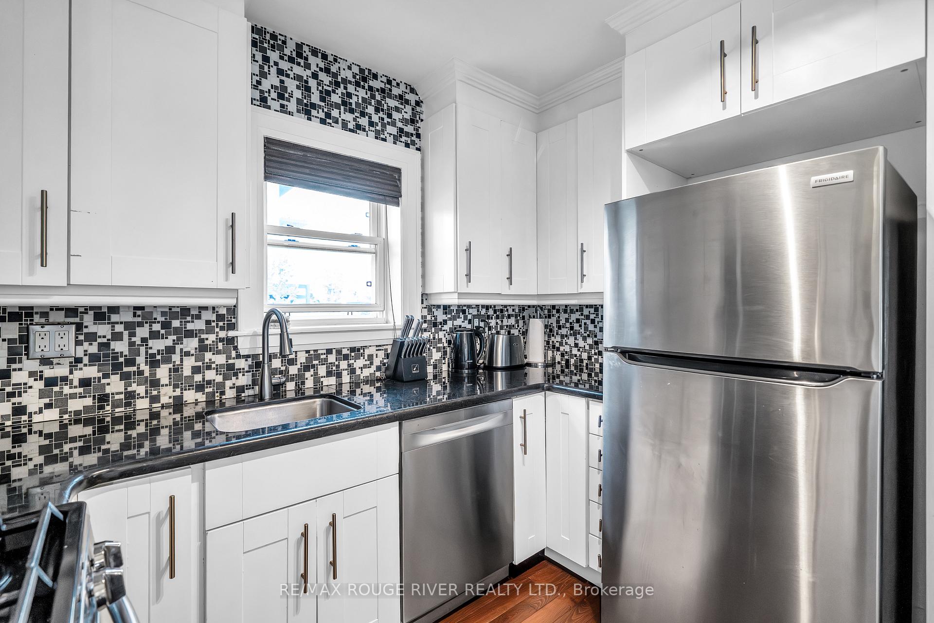 Photo 17 of 1306 Kingston Road, Scarborough, Birchcliffe-Cliffside — HOMEH