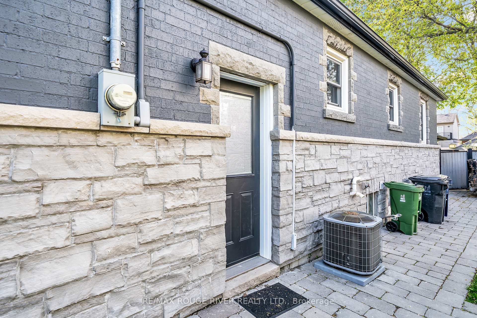 Photo 7 of 1306 Kingston Road, Scarborough, Birchcliffe-Cliffside — HOMEH