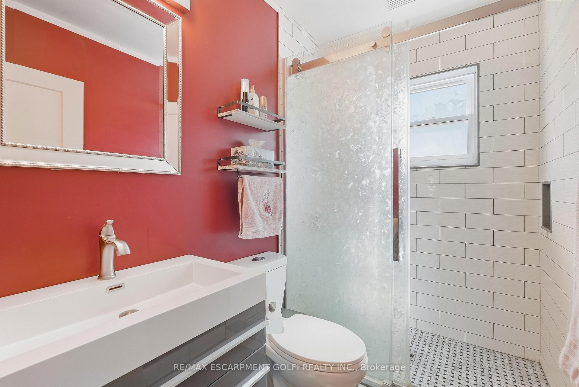 Photo 14 of 144 Joyce Avenue, Welland, Lincoln/Crowland — HOMEH