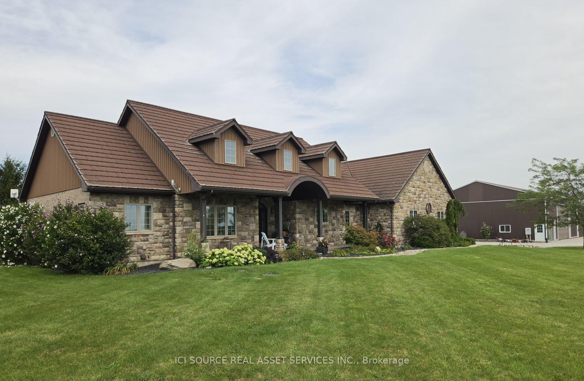 Photo of 1532 Kerr Line