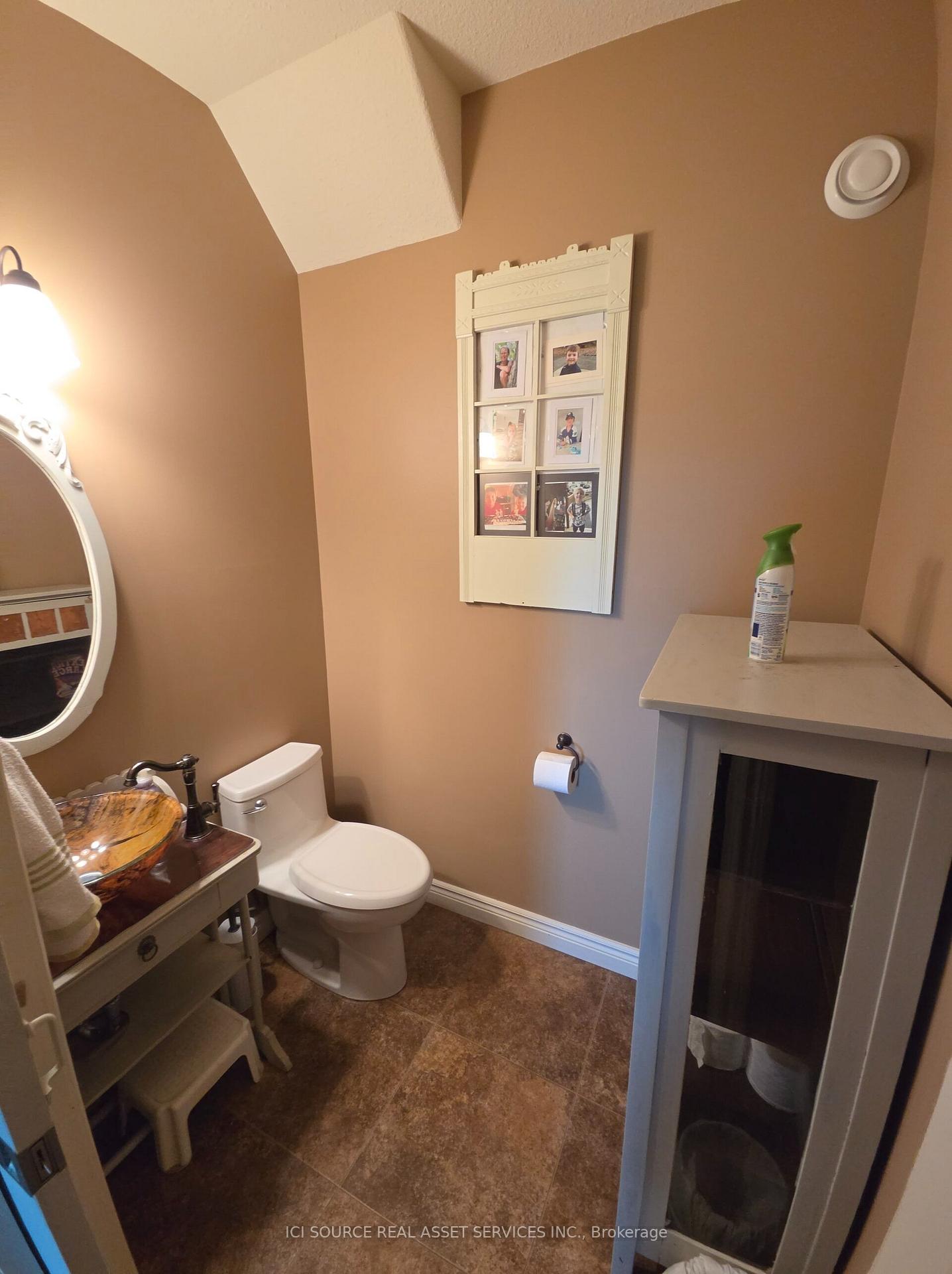 Photo 16 of 1532 Kerr Line, St. Clair — HOMEH