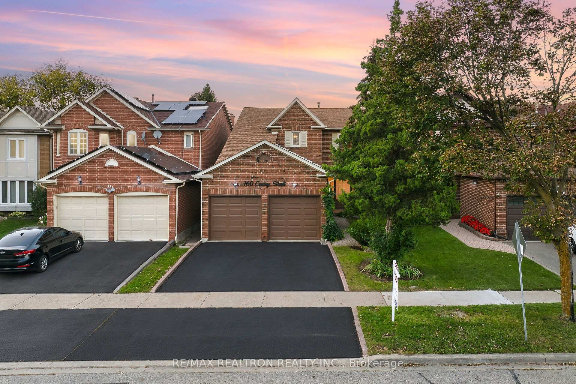 Photo 1 of 160 Conley Street, Vaughan, Lakeview Estates — HOMEH