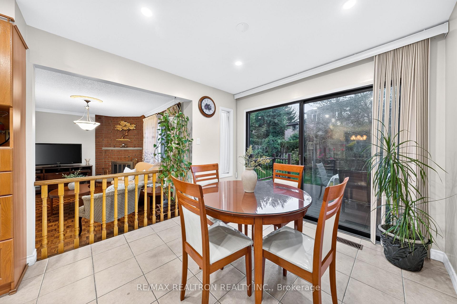 Photo 21 of 160 Conley Street, Vaughan, Lakeview Estates — HOMEH