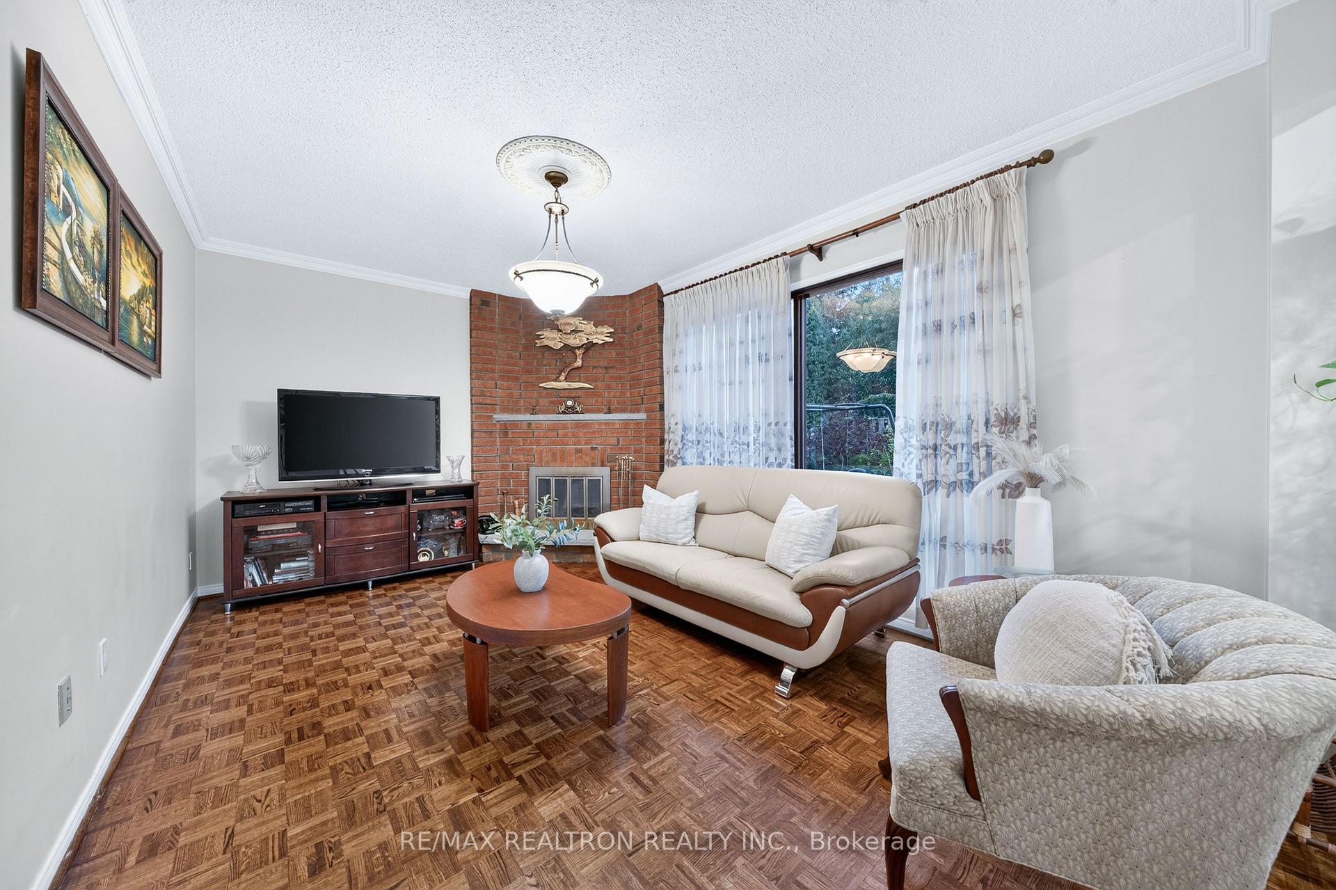 Photo 22 of 160 Conley Street, Vaughan, Lakeview Estates — HOMEH