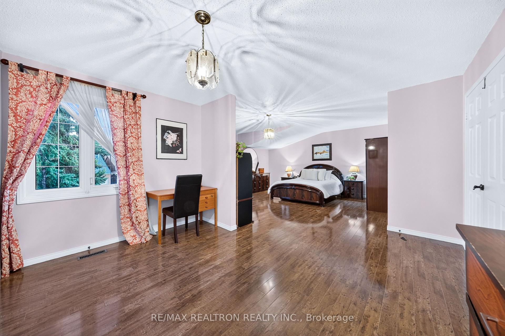 Photo 29 of 160 Conley Street, Vaughan, Lakeview Estates — HOMEH