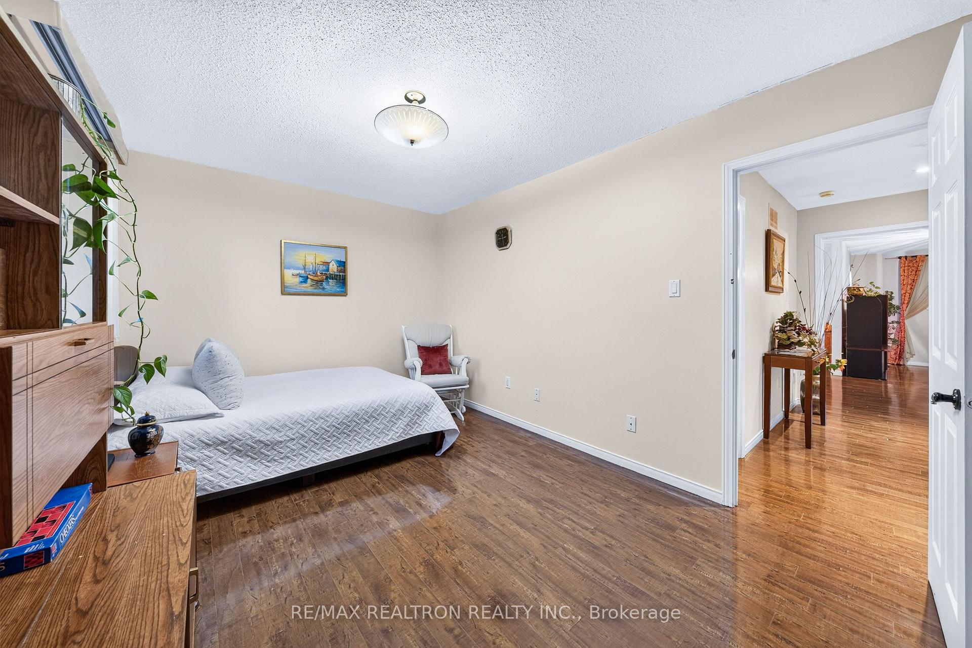 Photo 40 of 160 Conley Street, Vaughan, Lakeview Estates — HOMEH