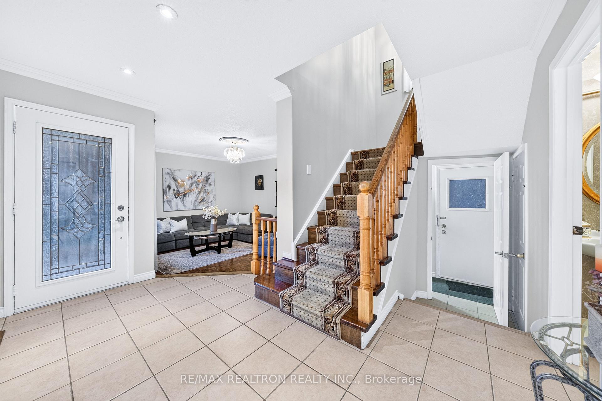 Photo 42 of 160 Conley Street, Vaughan, Lakeview Estates — HOMEH