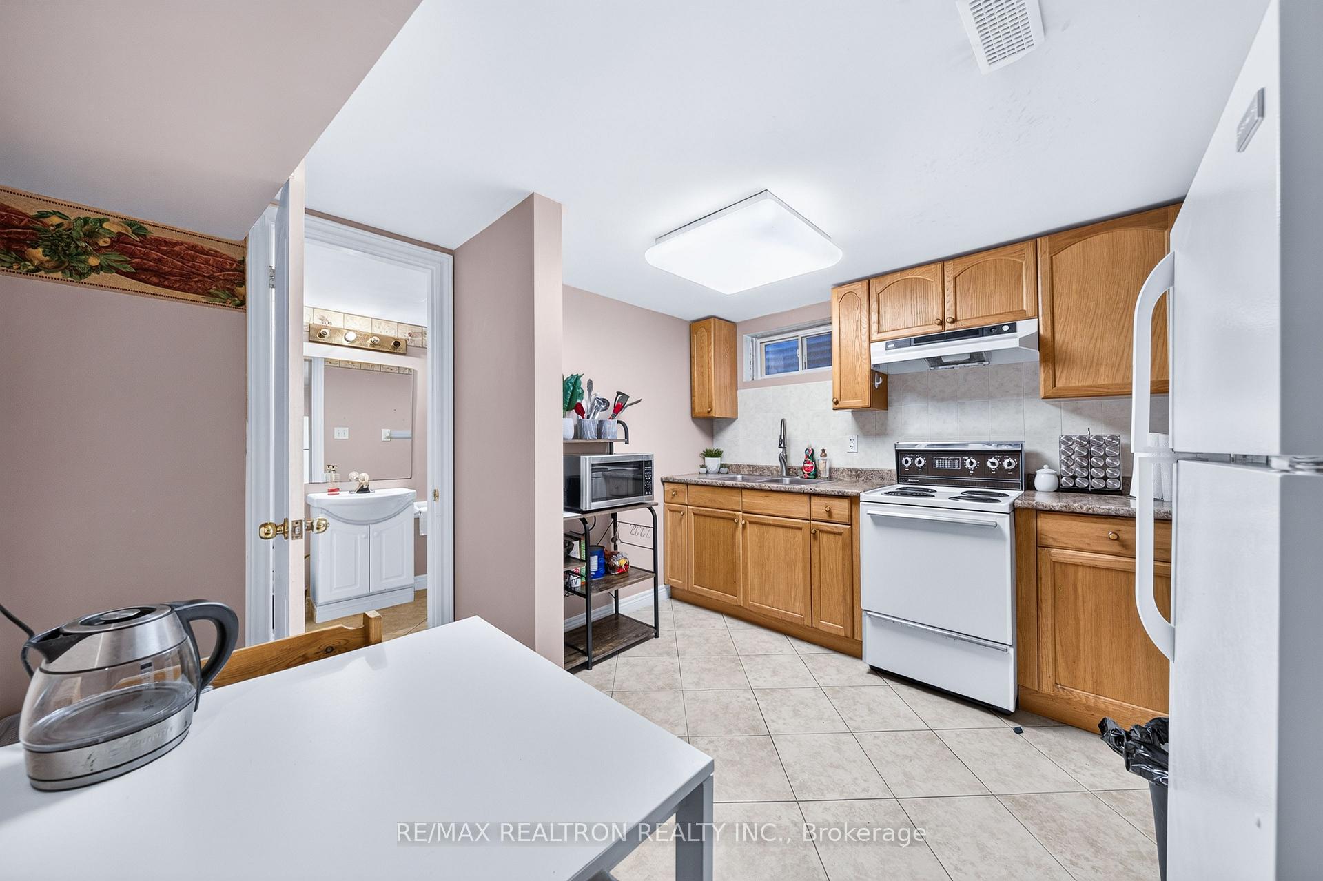 Photo 44 of 160 Conley Street, Vaughan, Lakeview Estates — HOMEH