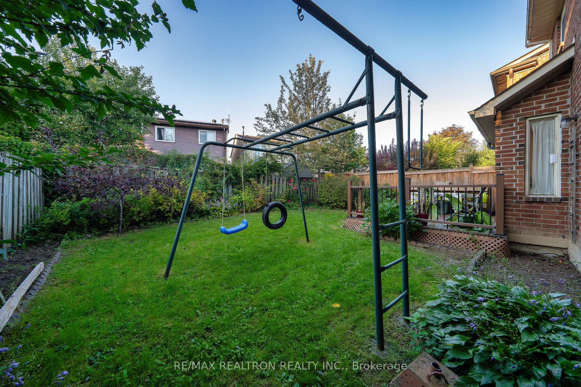 Photo 46 of 160 Conley Street, Vaughan, Lakeview Estates — HOMEH