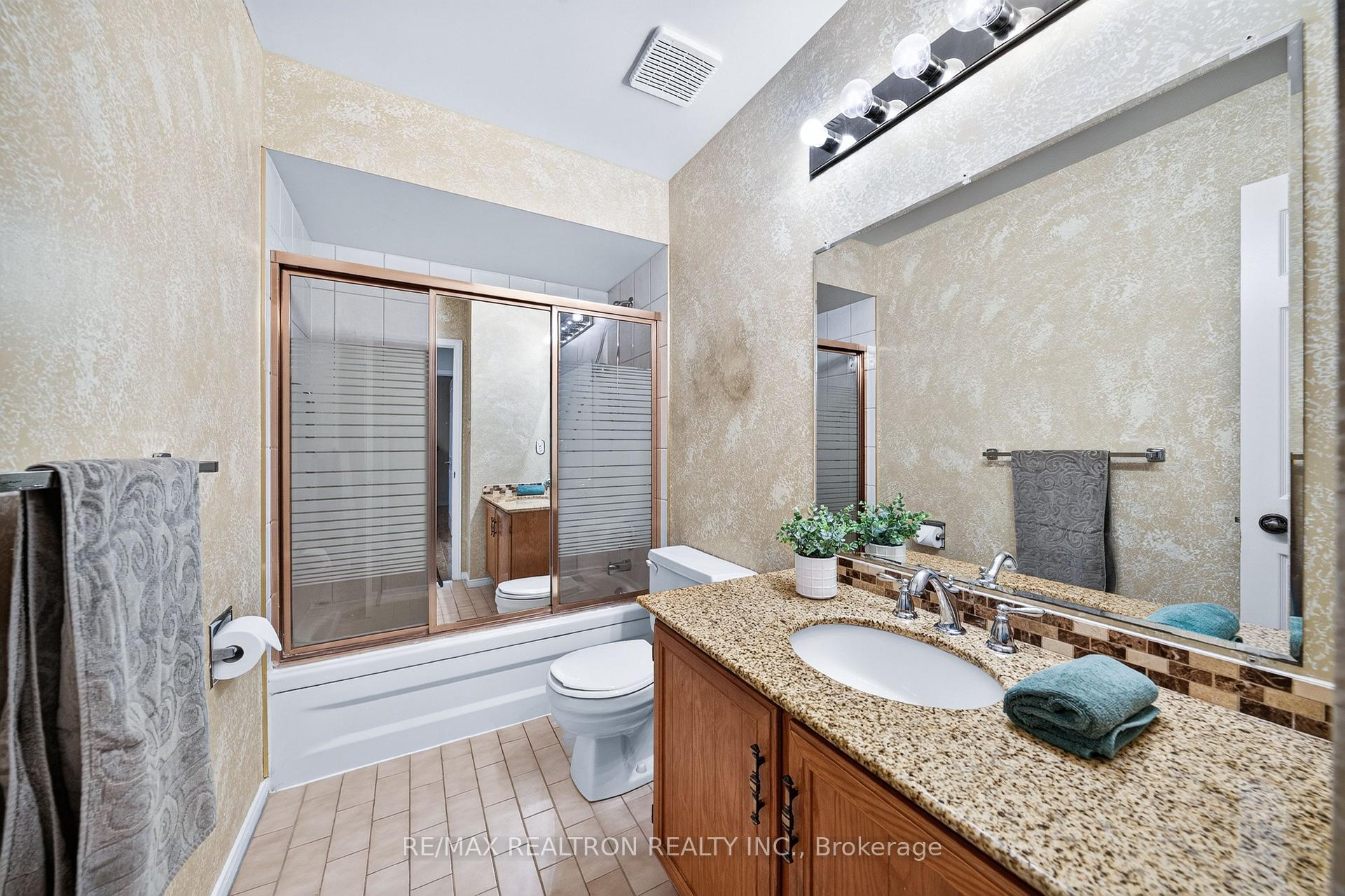 Photo 38 of 160 Conley Street, Vaughan, Lakeview Estates — HOMEH