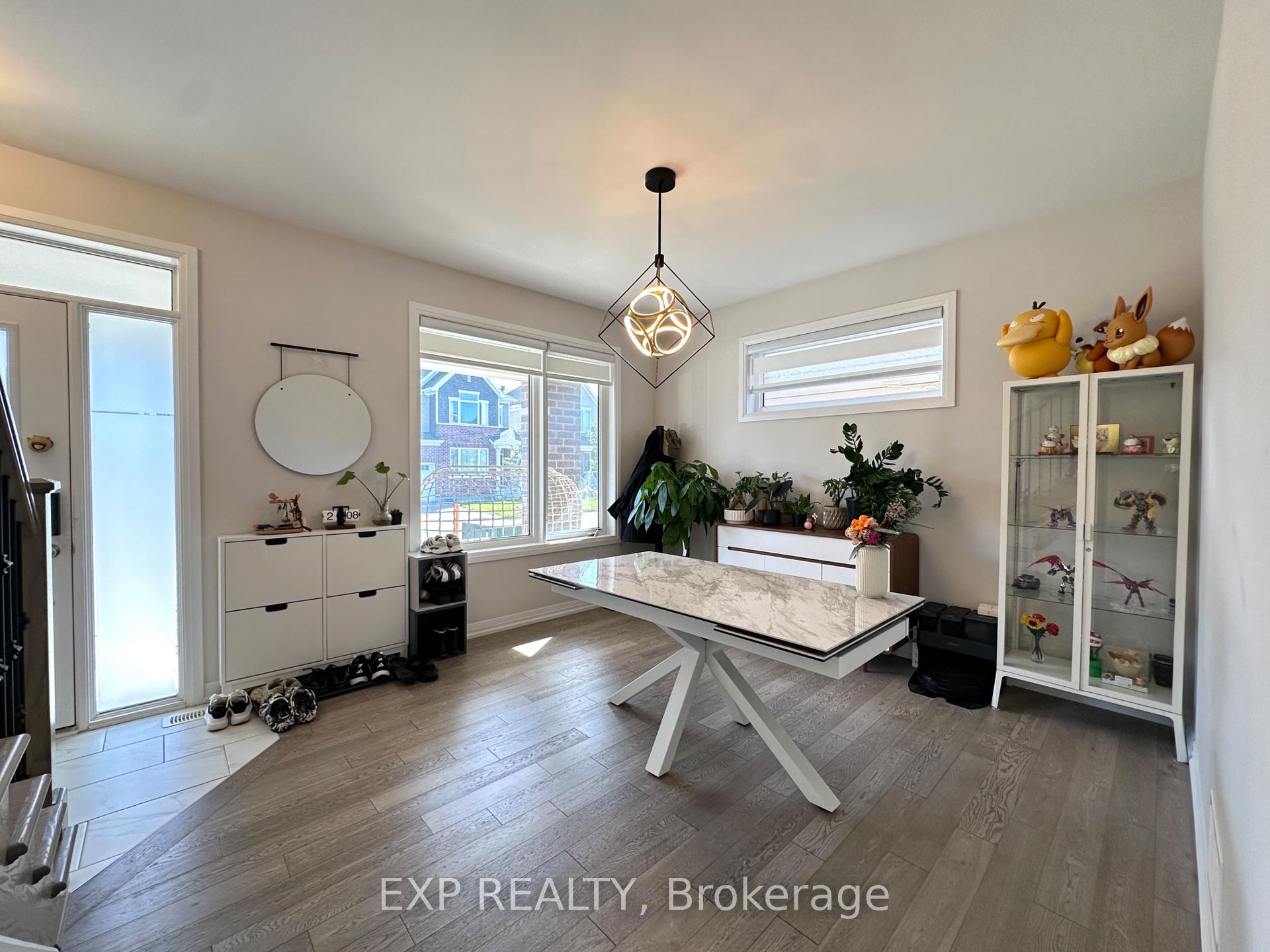 Photo 3 of 3073 Travertine Way, Ottawa, Barrhaven - Half Moon Bay — HOMEH