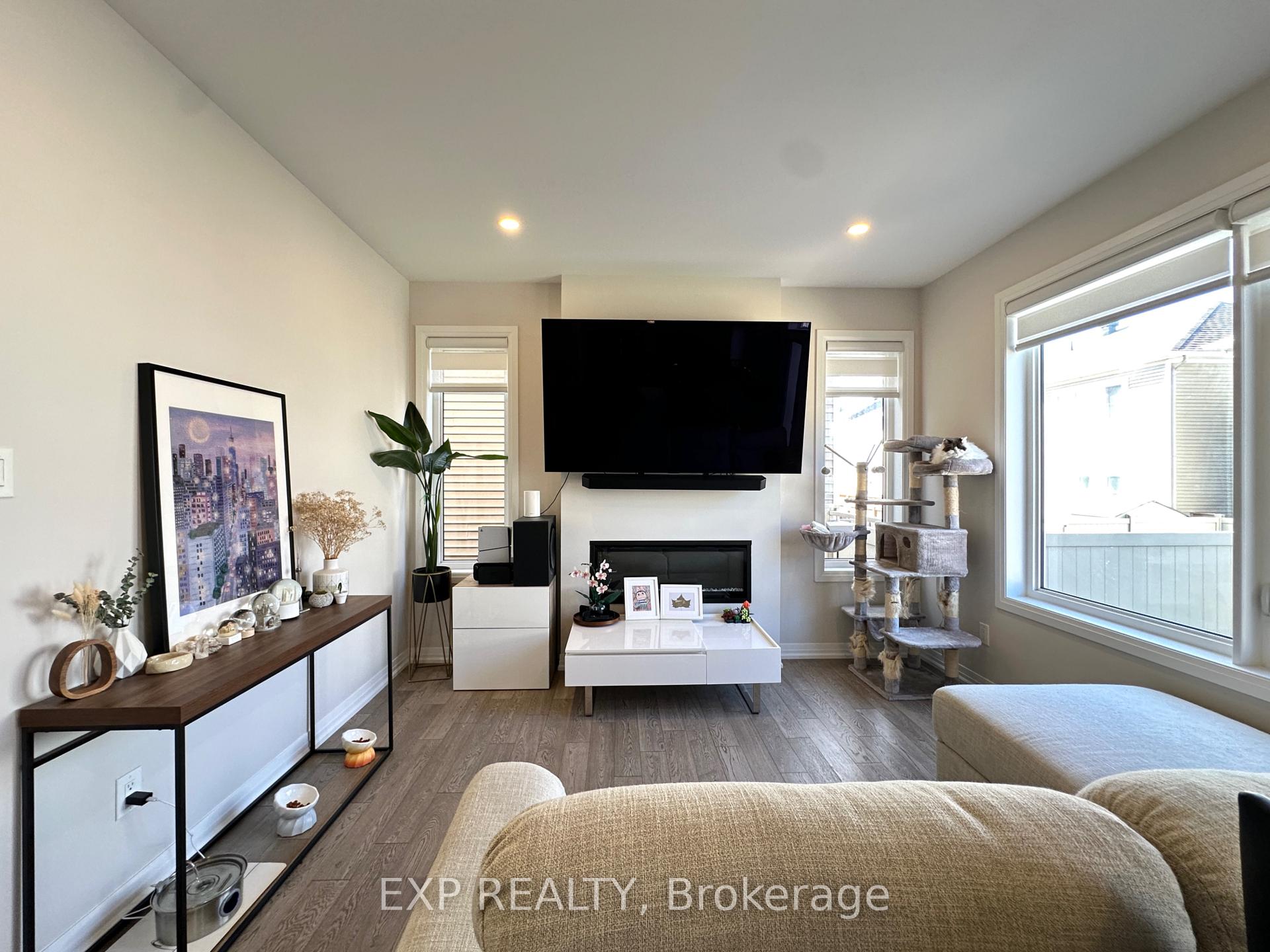 Photo 6 of 3073 Travertine Way, Ottawa, Barrhaven - Half Moon Bay — HOMEH