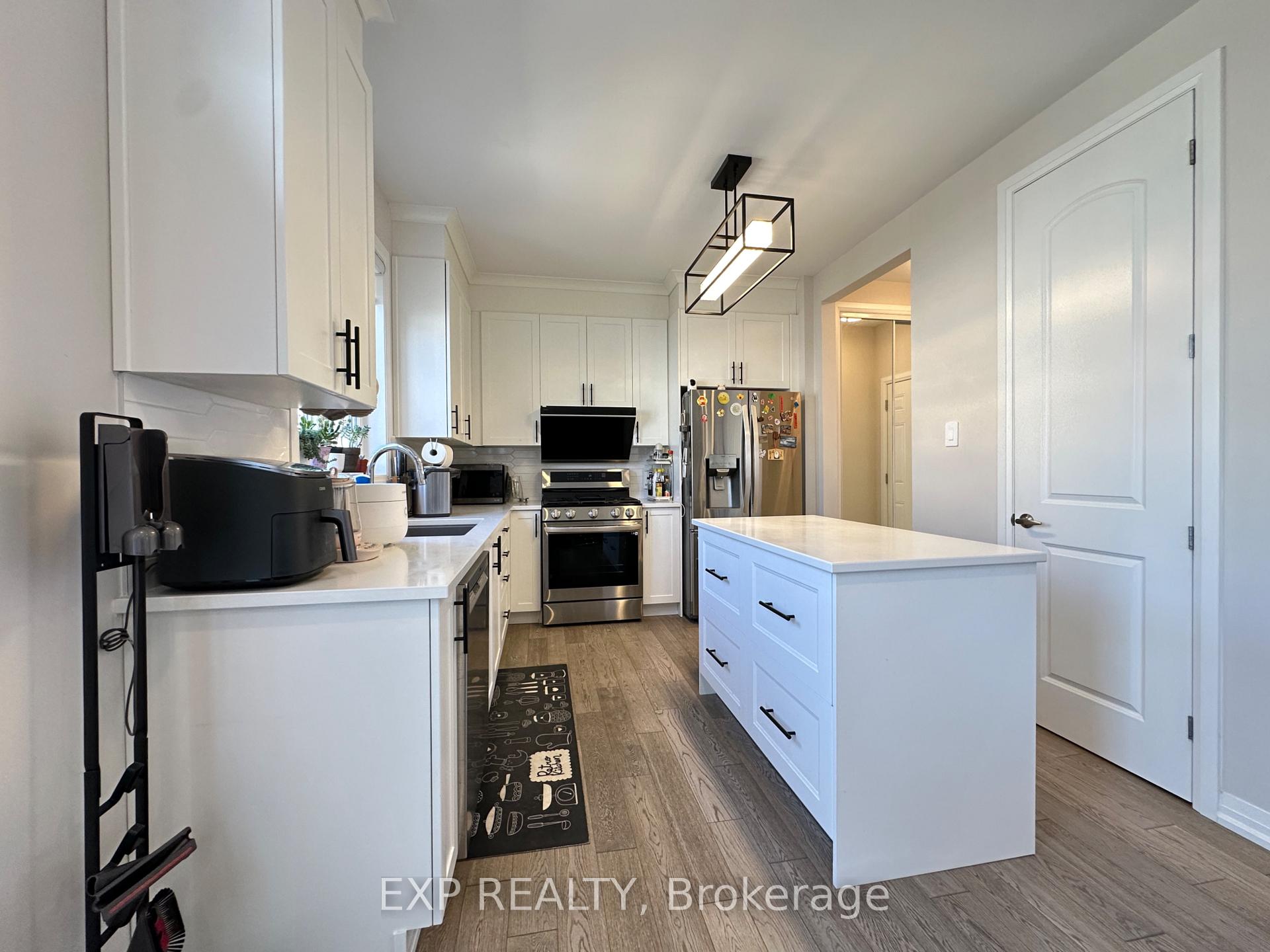 Photo 7 of 3073 Travertine Way, Ottawa, Barrhaven - Half Moon Bay — HOMEH