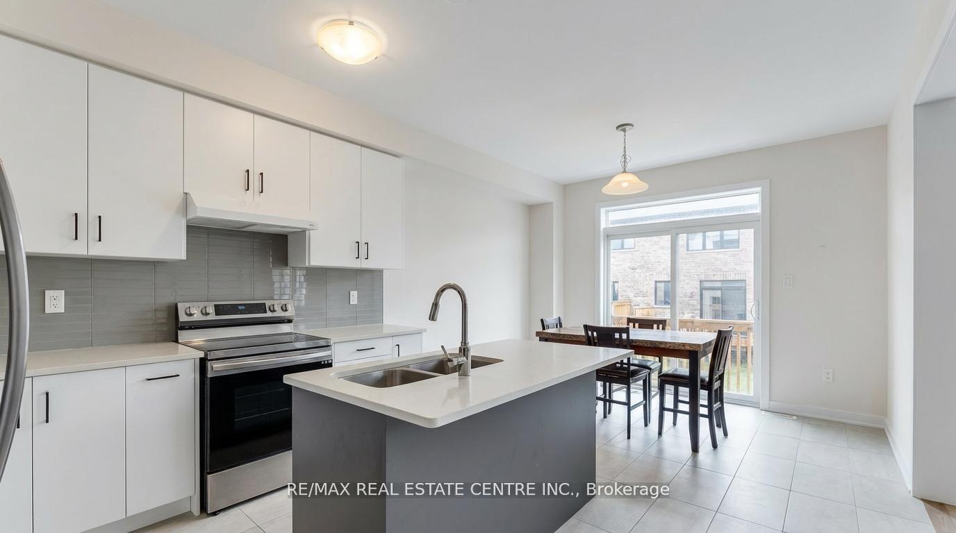 Photo 61 of 17 Downriver Drive, Welland, Dain City — HOMEH