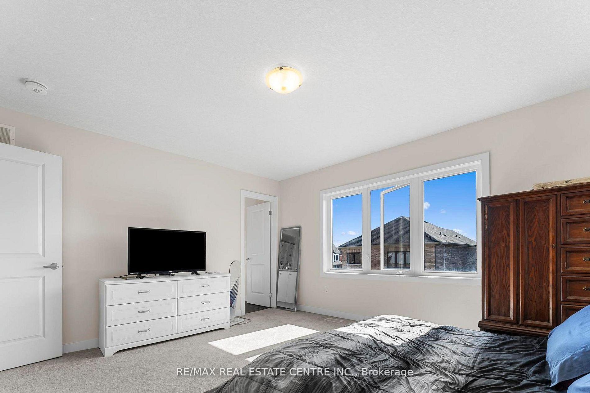Photo 82 of 17 Downriver Drive, Welland, Dain City — HOMEH