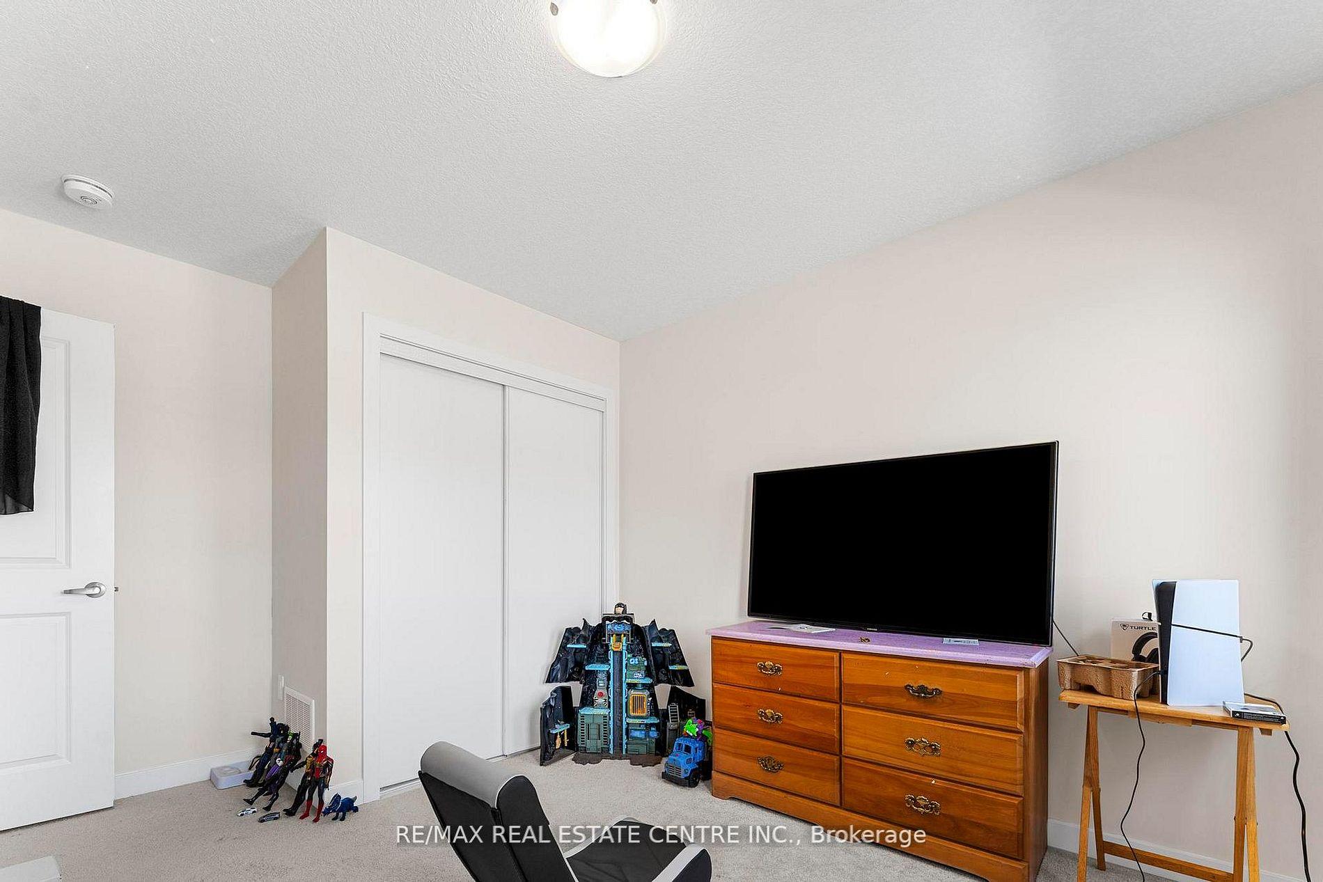 Photo 89 of 17 Downriver Drive, Welland, Dain City — HOMEH