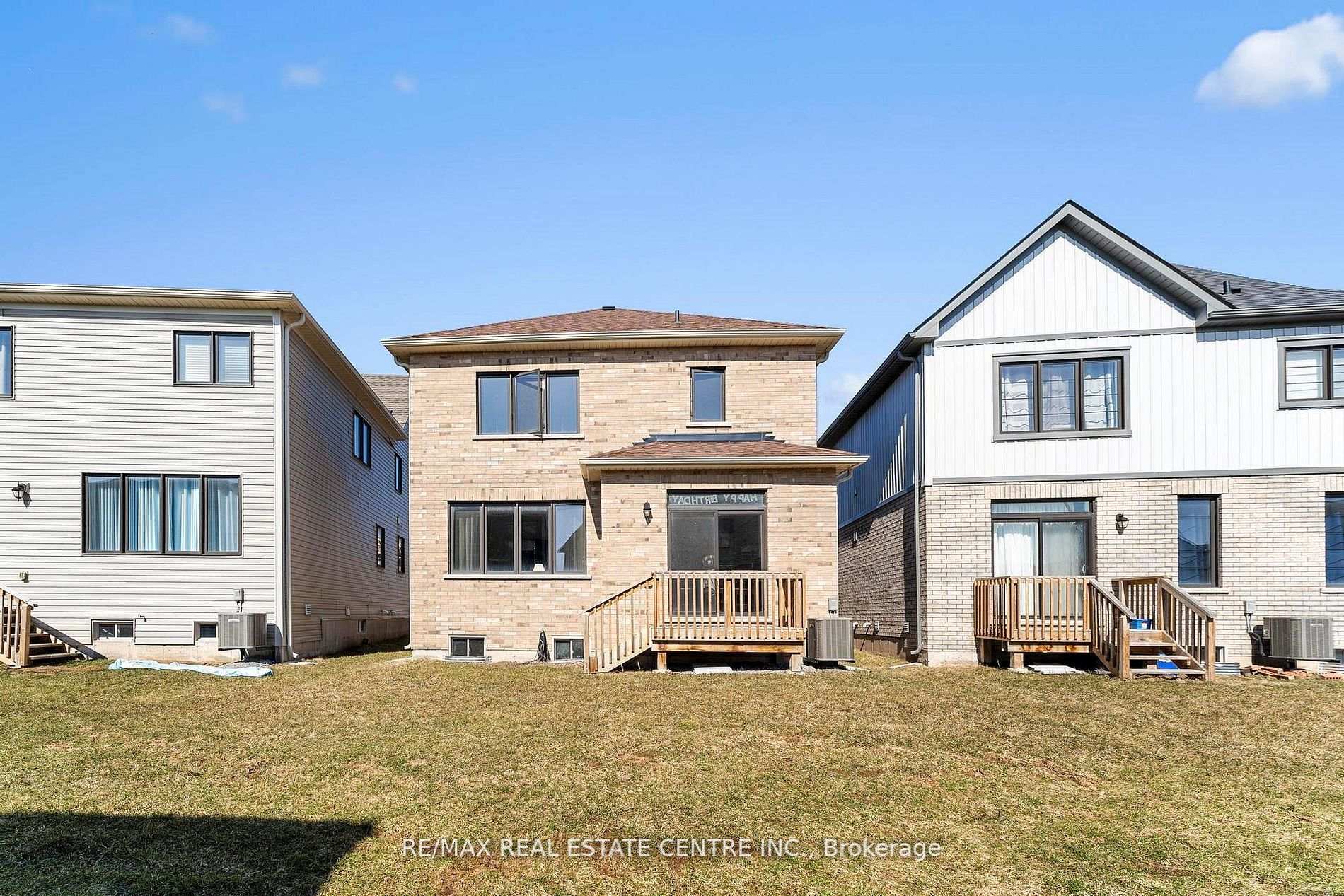 Photo 72 of 17 Downriver Drive, Welland, Dain City — HOMEH