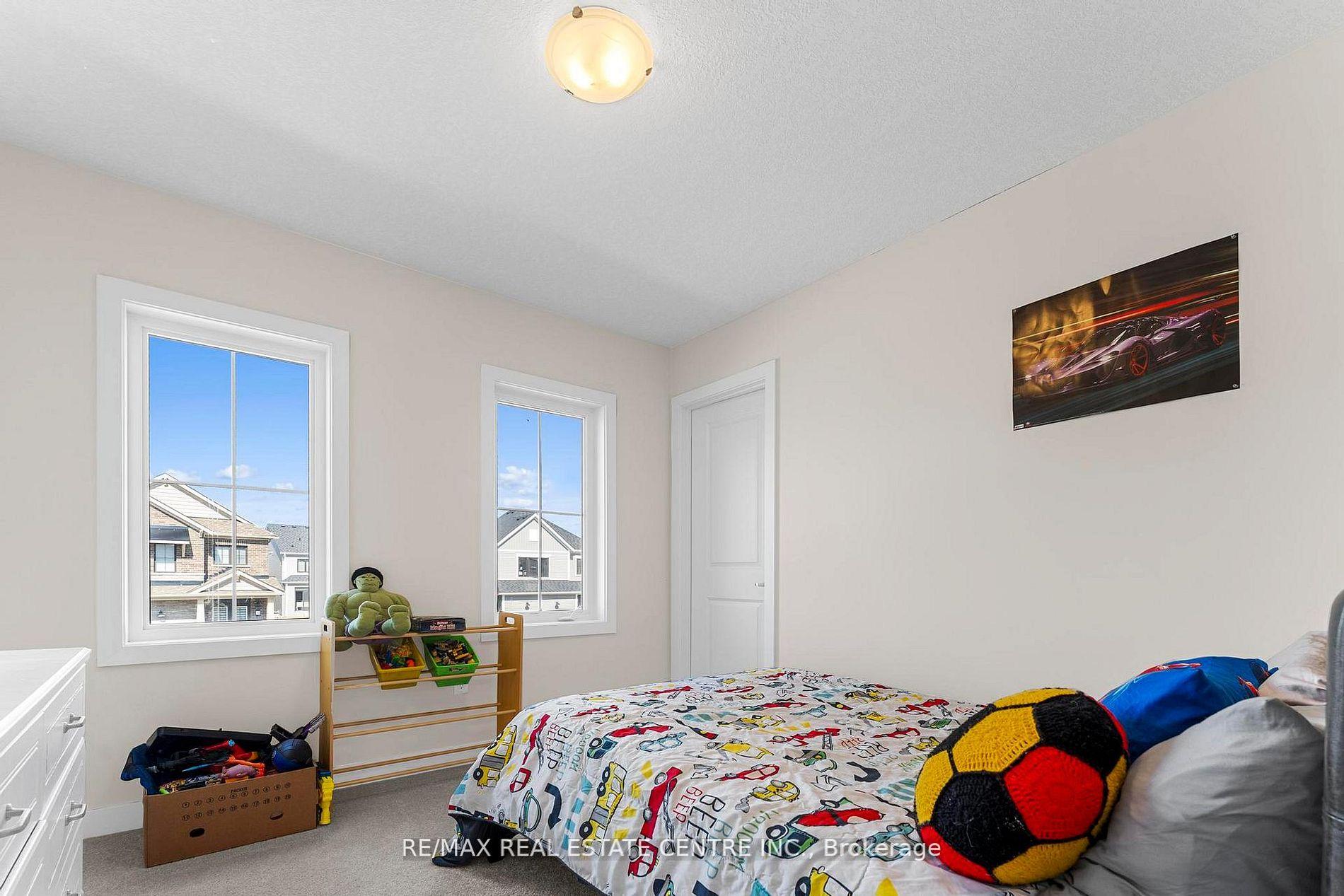 Photo 87 of 17 Downriver Drive, Welland, Dain City — HOMEH