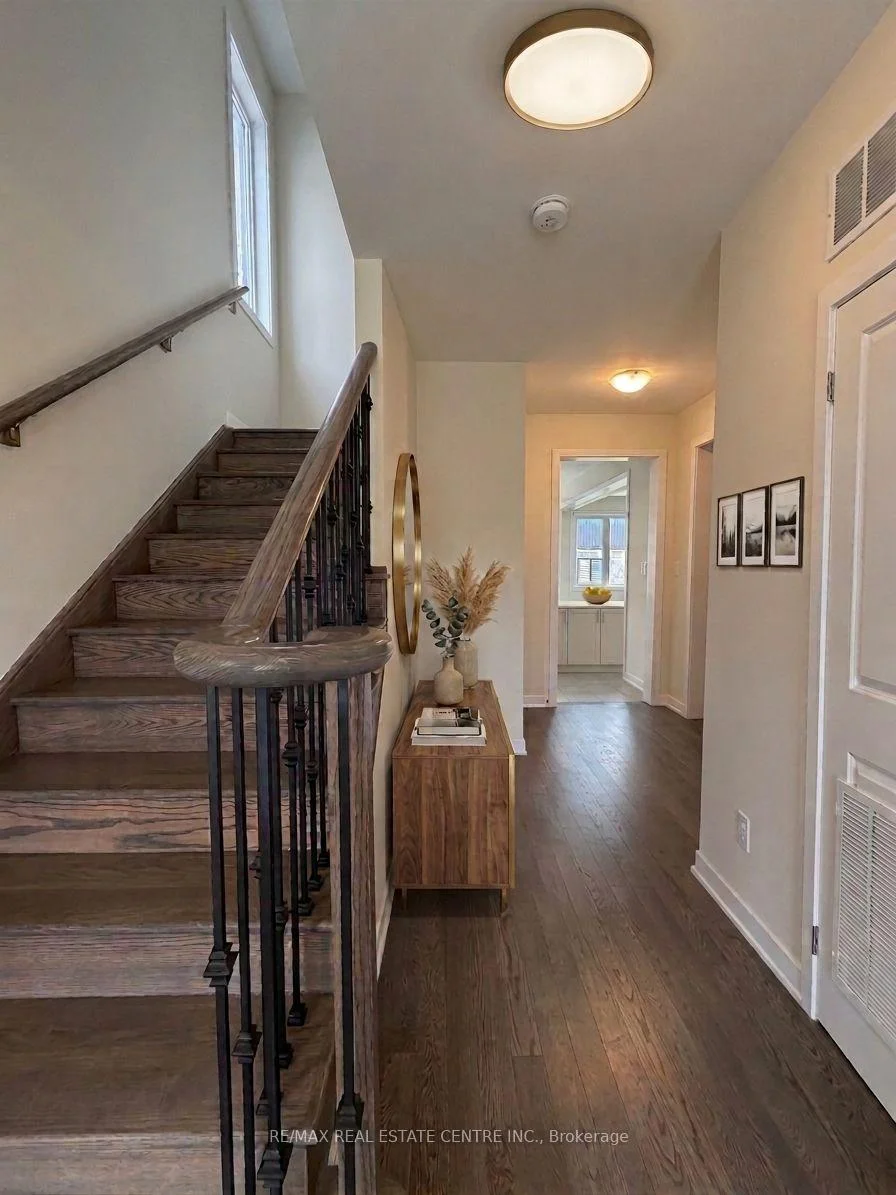 Photo 22 of 17 Downriver Drive, Welland, Dain City — HOMEH