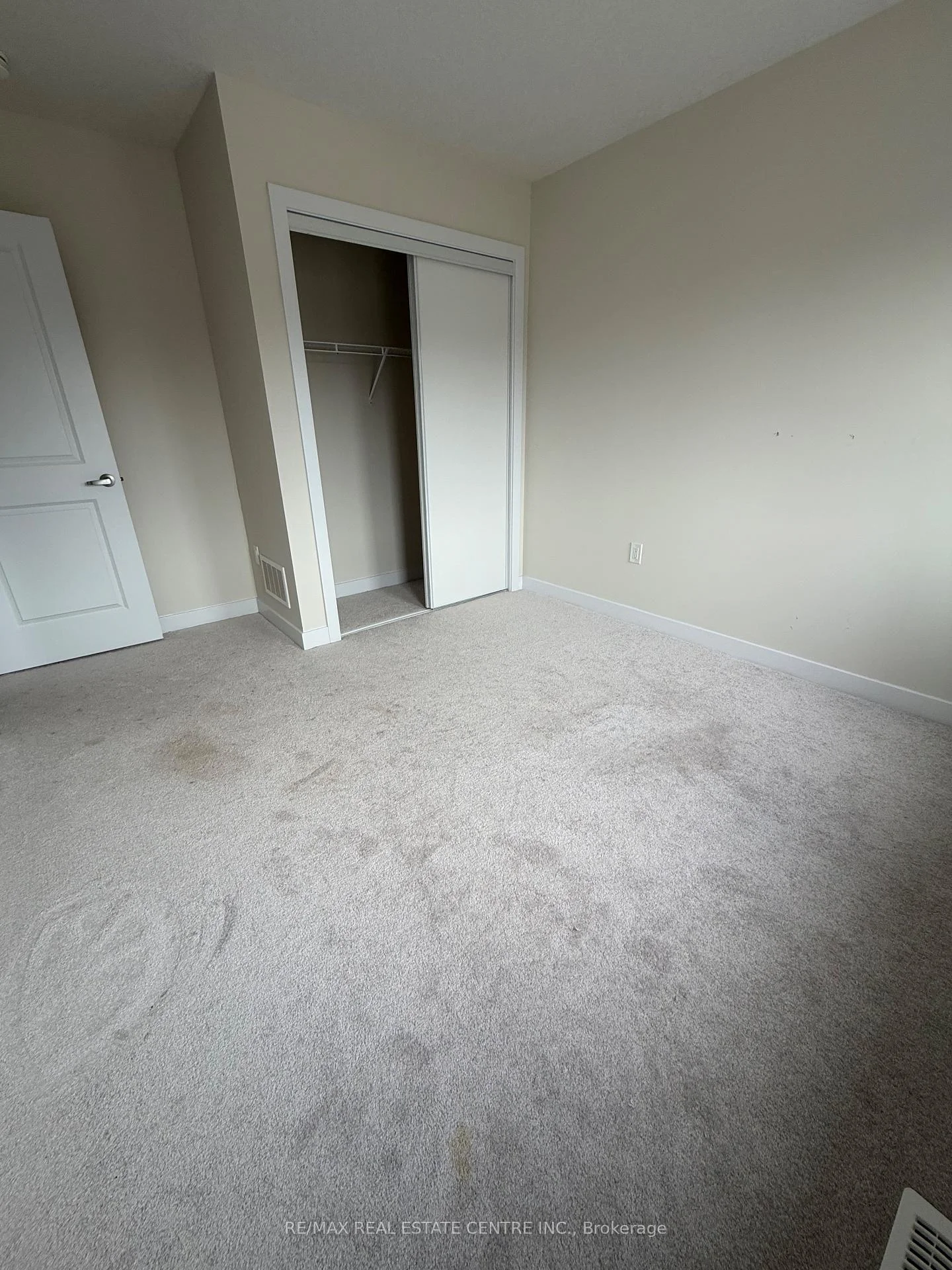 Photo 88 of 17 Downriver Drive, Welland, Dain City — HOMEH