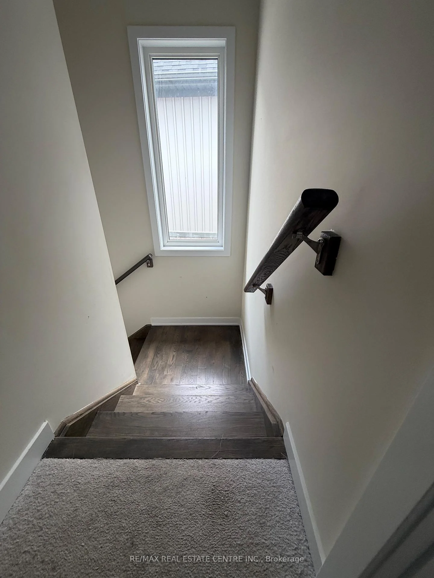 Photo 98 of 17 Downriver Drive, Welland, Dain City — HOMEH