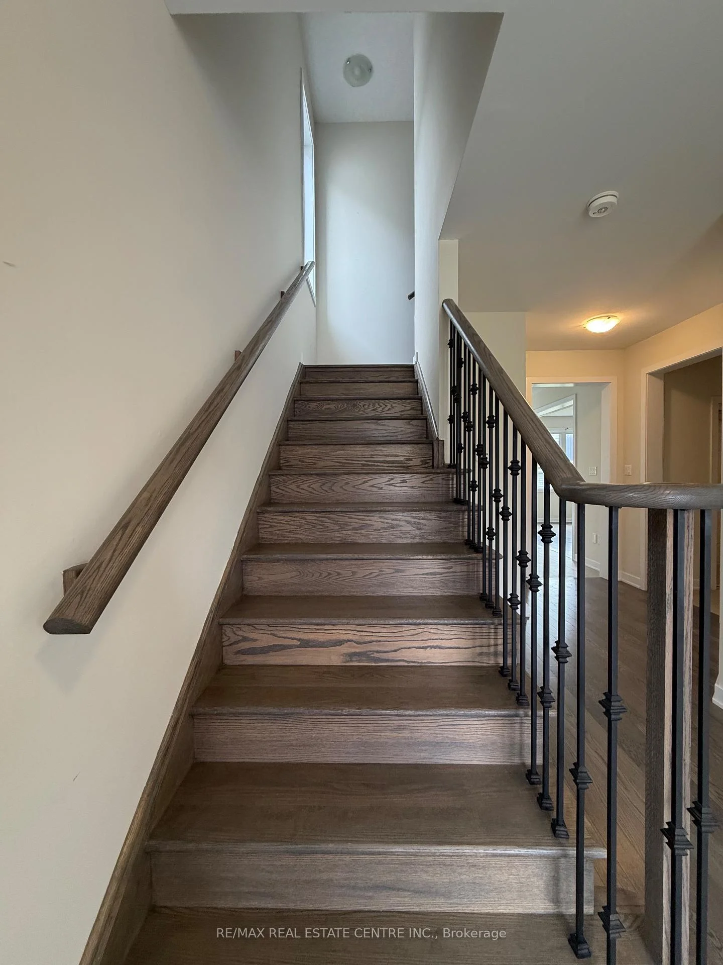 Photo 99 of 17 Downriver Drive, Welland, Dain City — HOMEH