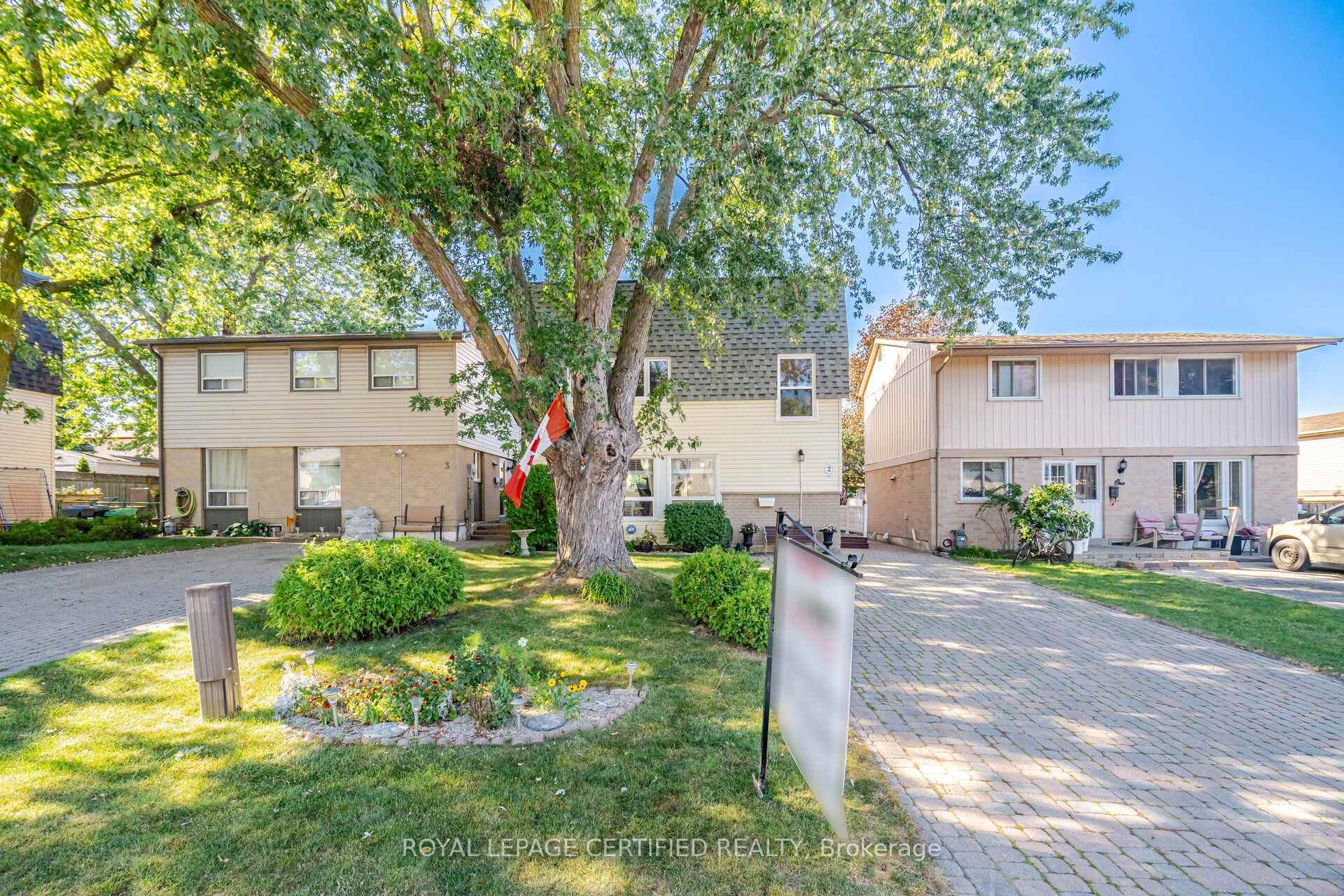 Photo 5 of 2 Grove Park Square, Brampton, Northgate — HOMEH