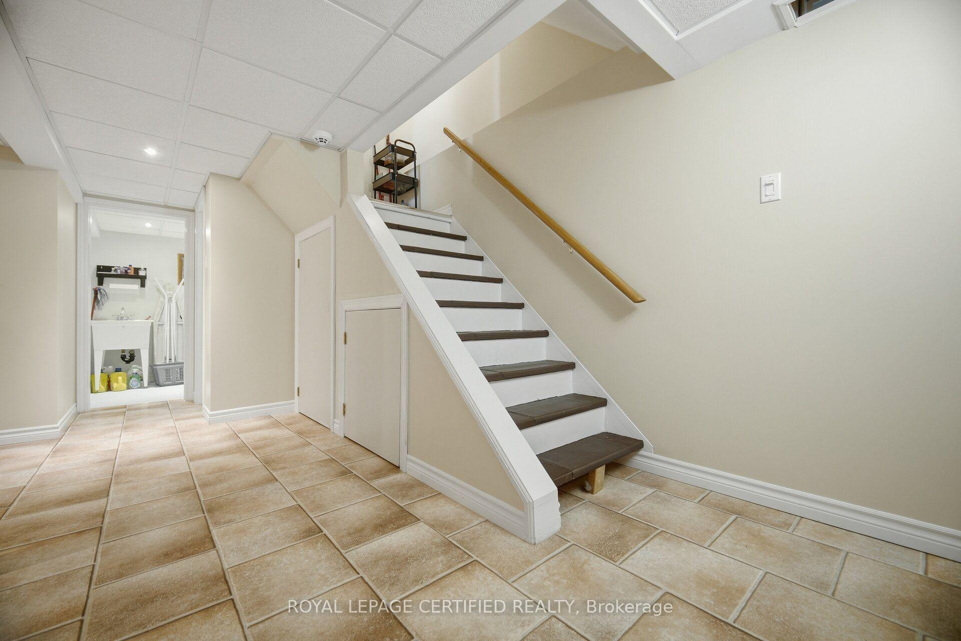 Photo 33 of 2 Grove Park Square, Brampton, Northgate — HOMEH