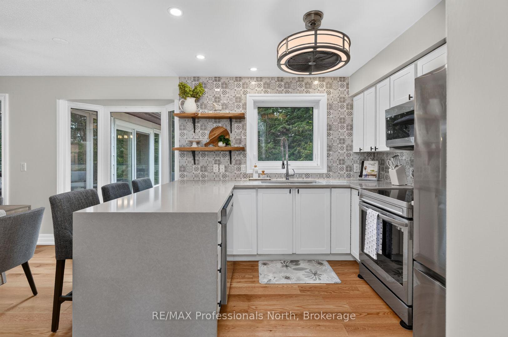 Photo 10 of 55 Westvale Drive, Bracebridge, Monck (Bracebridge) — HOMEH