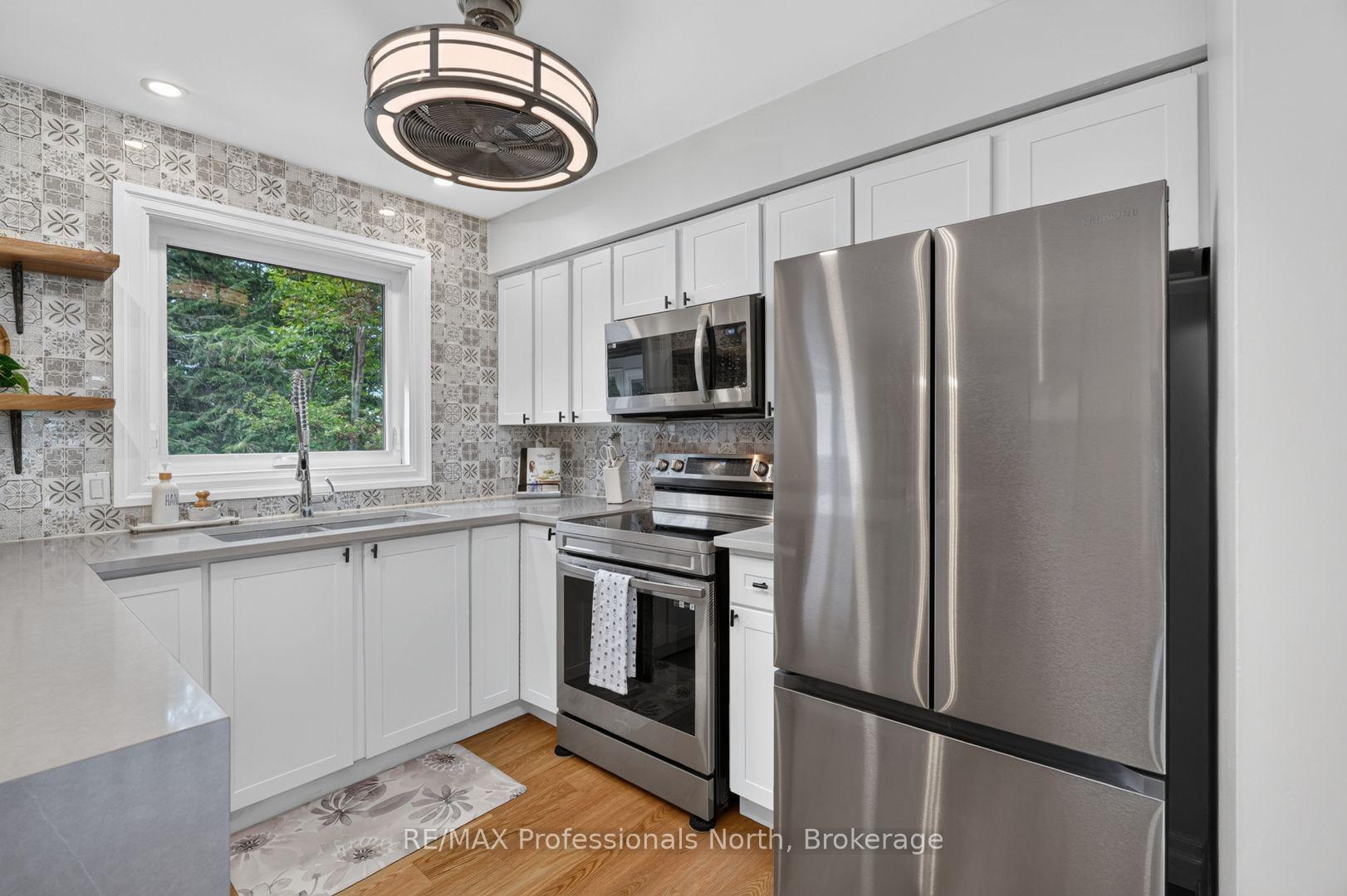 Photo 11 of 55 Westvale Drive, Bracebridge, Monck (Bracebridge) — HOMEH