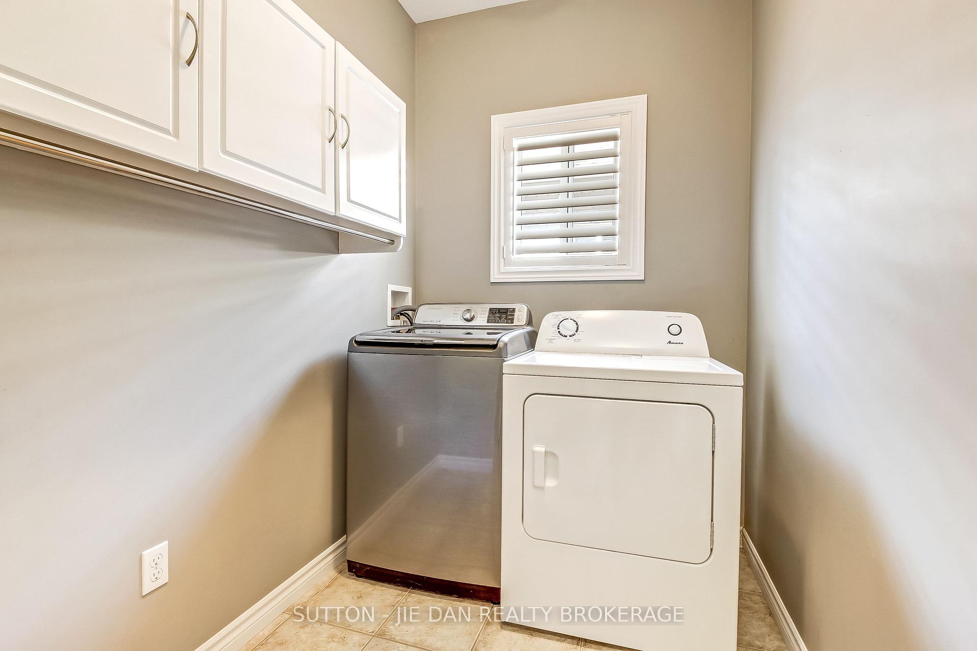 Photo 14 of 865 Cutross Avenue, London, North I — HOMEH