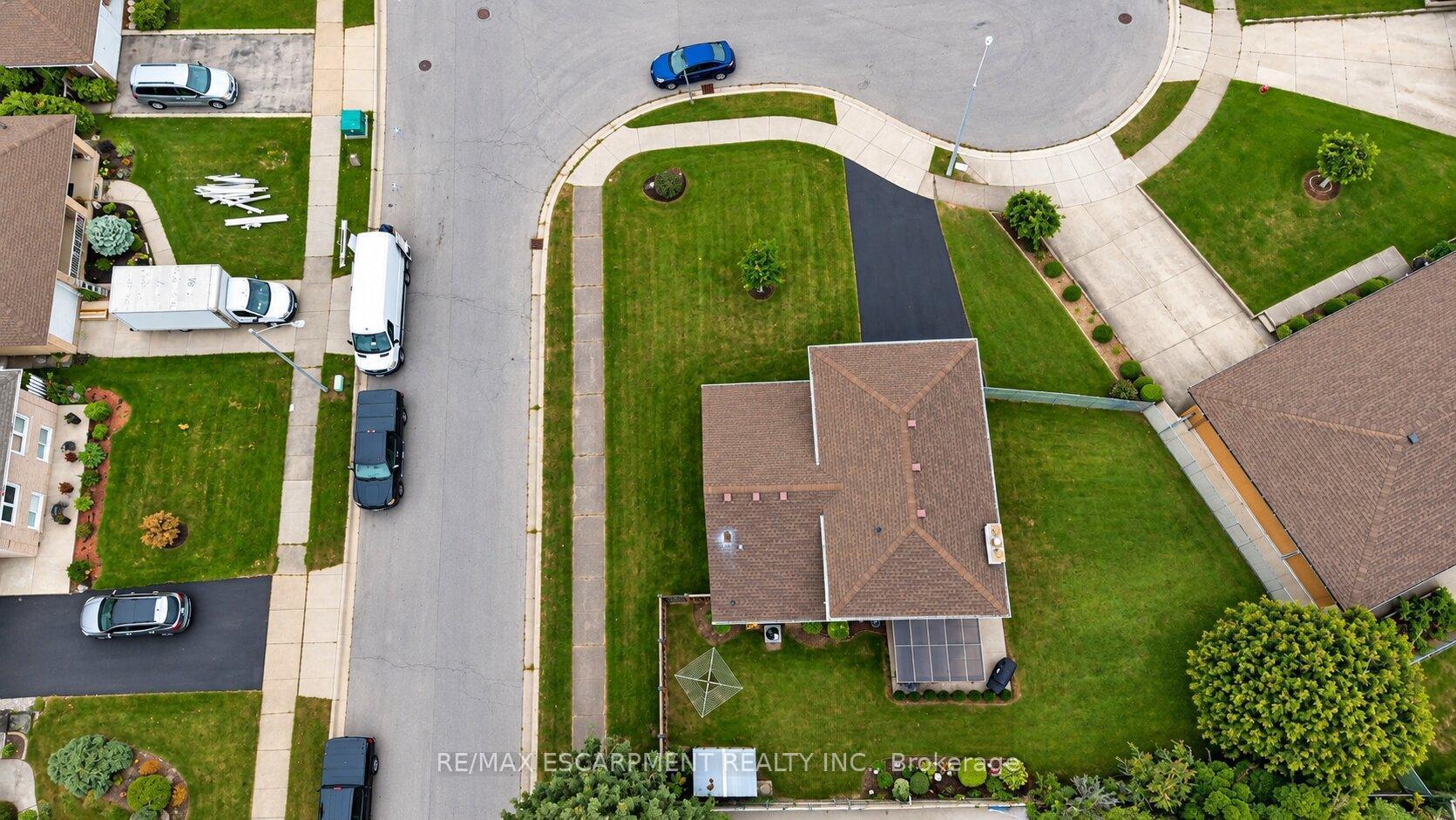 Photo 26 of 12 Brae Crest Drive, Hamilton, Stoney Creek — HOMEH
