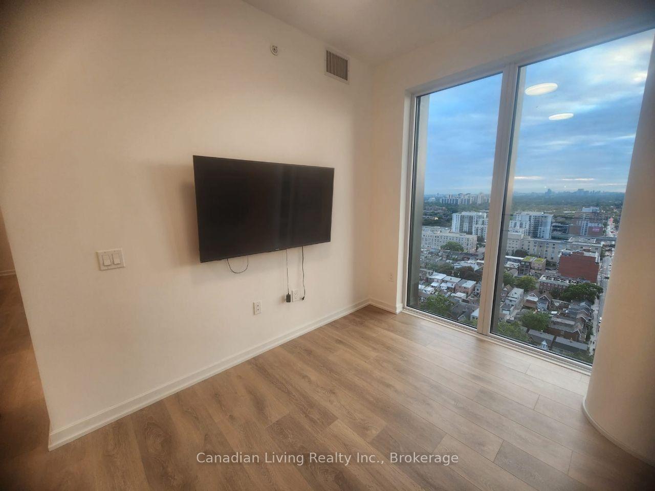 Photo 4 of Unit 2203, 10 Graphophone Grove, Toronto, Dovercourt-Wallace Emerson-Junction — HOMEH