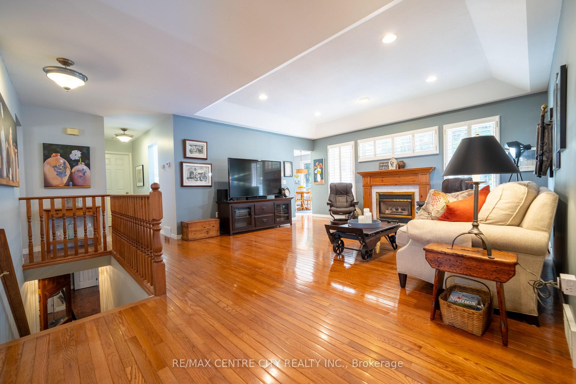 Photo 11 of 61 Aberdeen Drive, Middlesex Centre, Coldstream — HOMEH