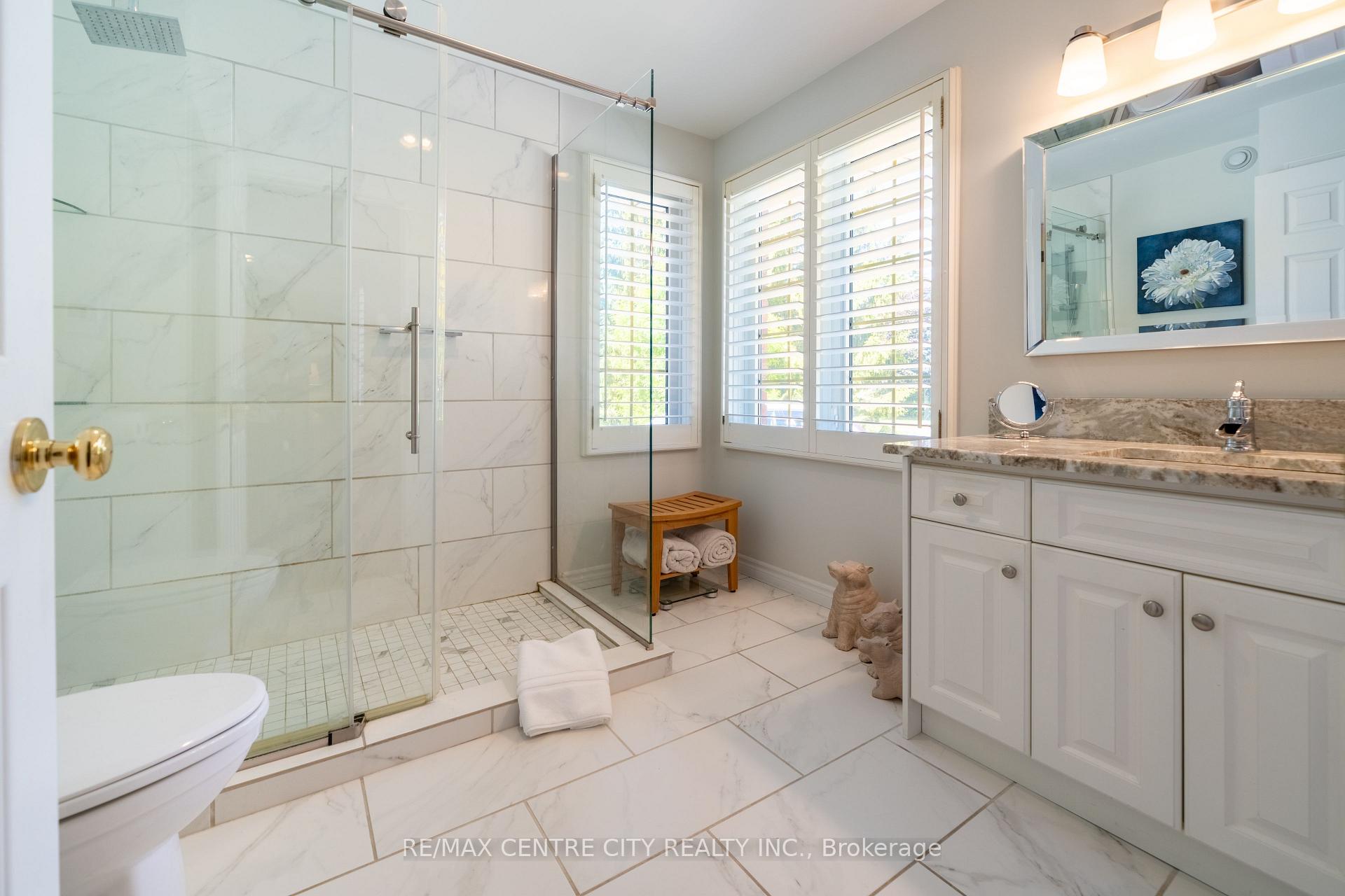 Photo 24 of 61 Aberdeen Drive, Middlesex Centre, Coldstream — HOMEH