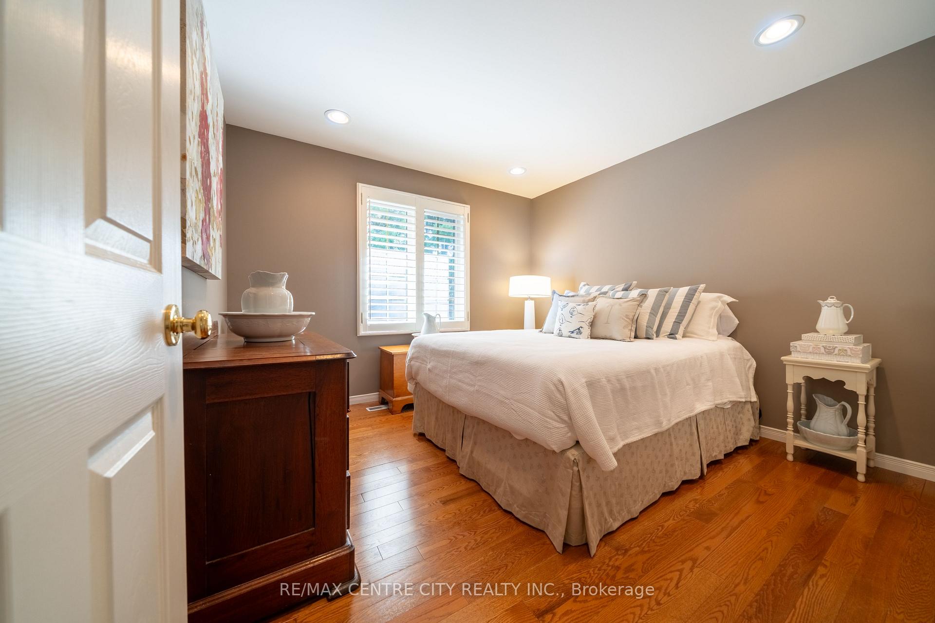 Photo 25 of 61 Aberdeen Drive, Middlesex Centre, Coldstream — HOMEH