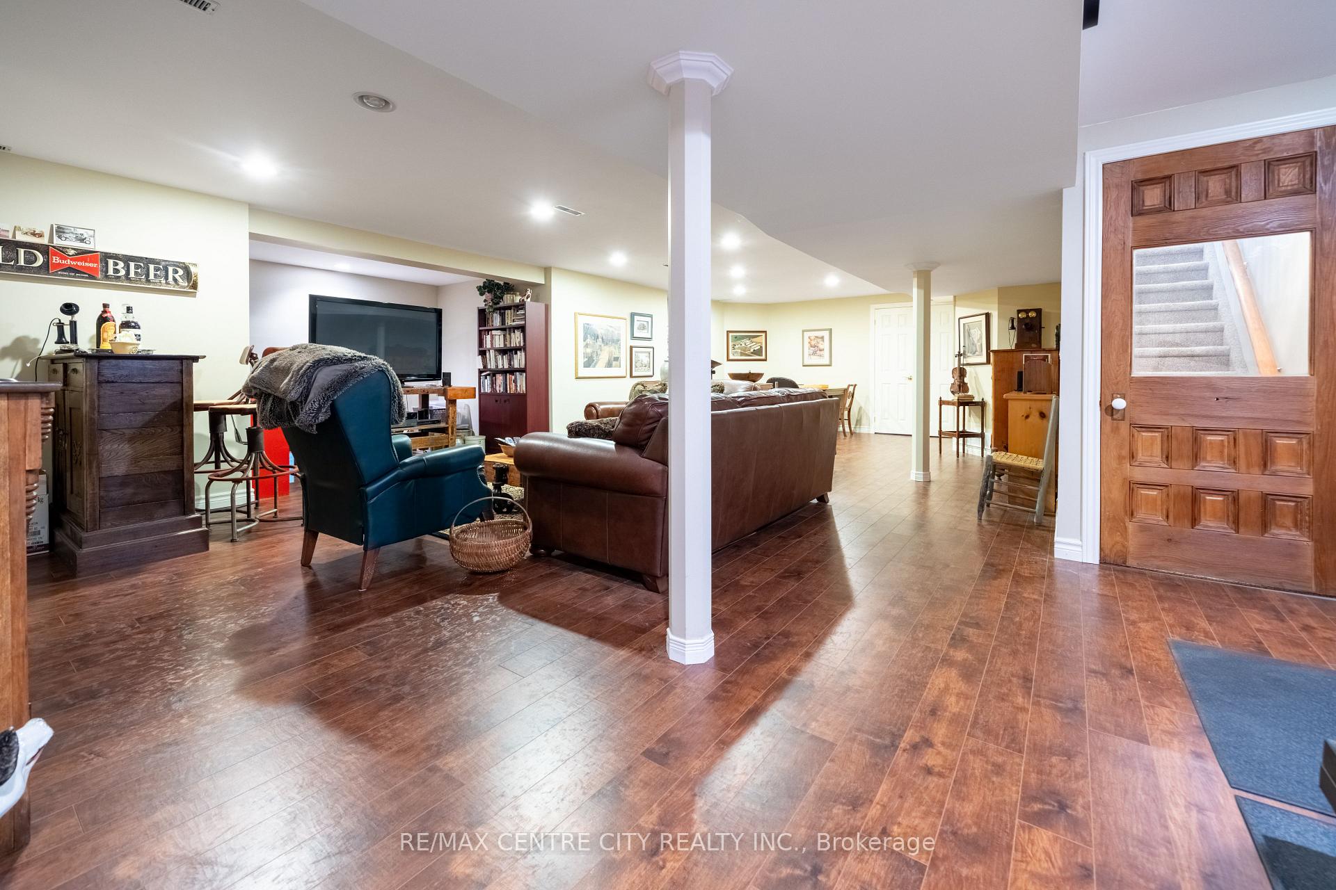 Photo 31 of 61 Aberdeen Drive, Middlesex Centre, Coldstream — HOMEH