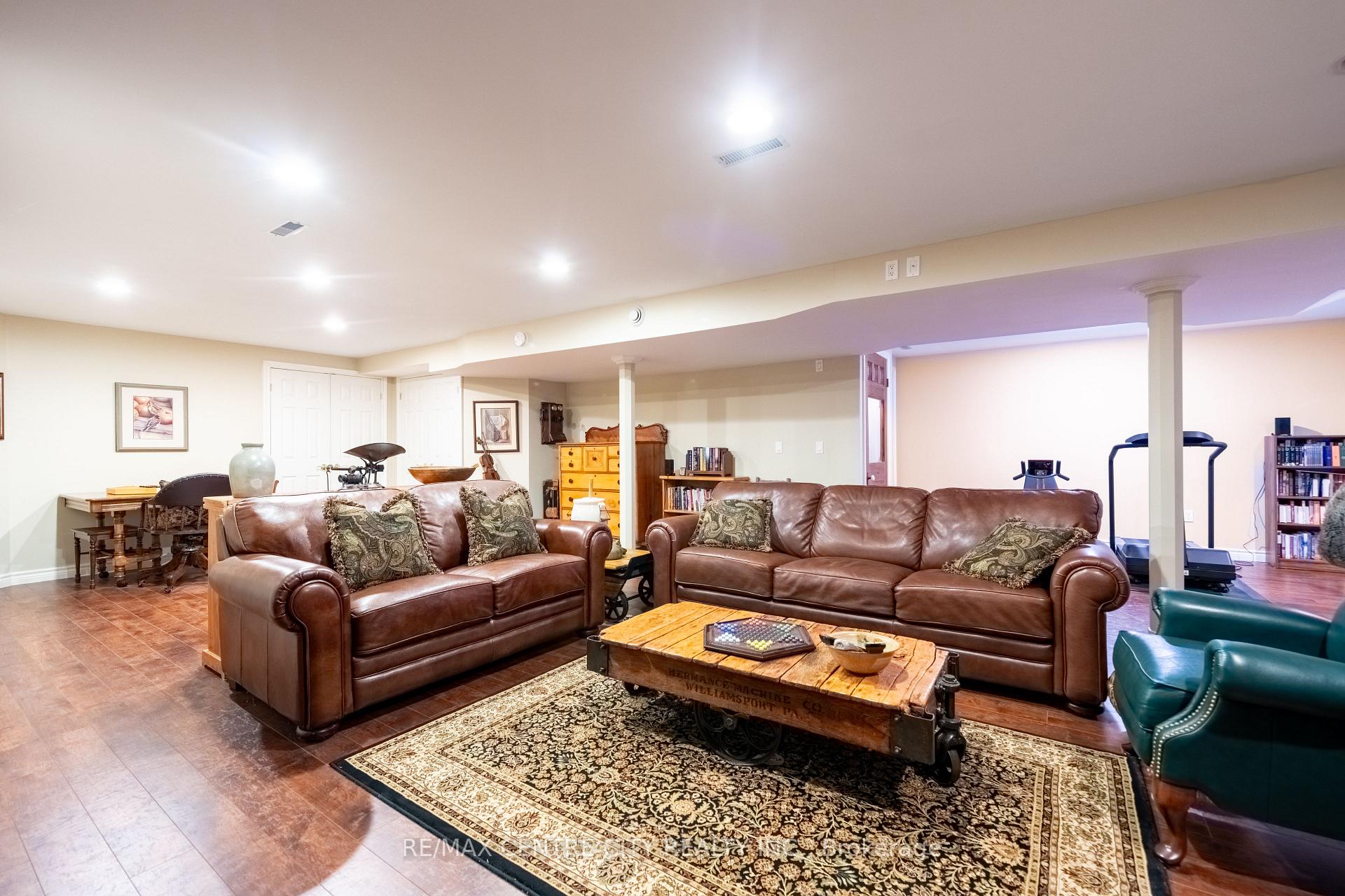 Photo 33 of 61 Aberdeen Drive, Middlesex Centre, Coldstream — HOMEH