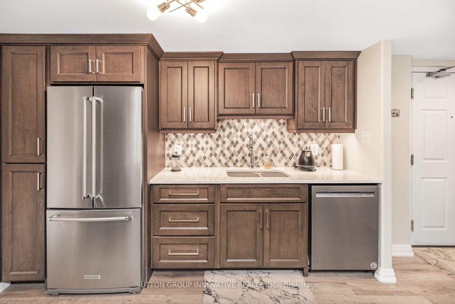 Photo 6 of Unit 303, 908 Mohawk Road E, Hamilton, Lisgar — HOMEH