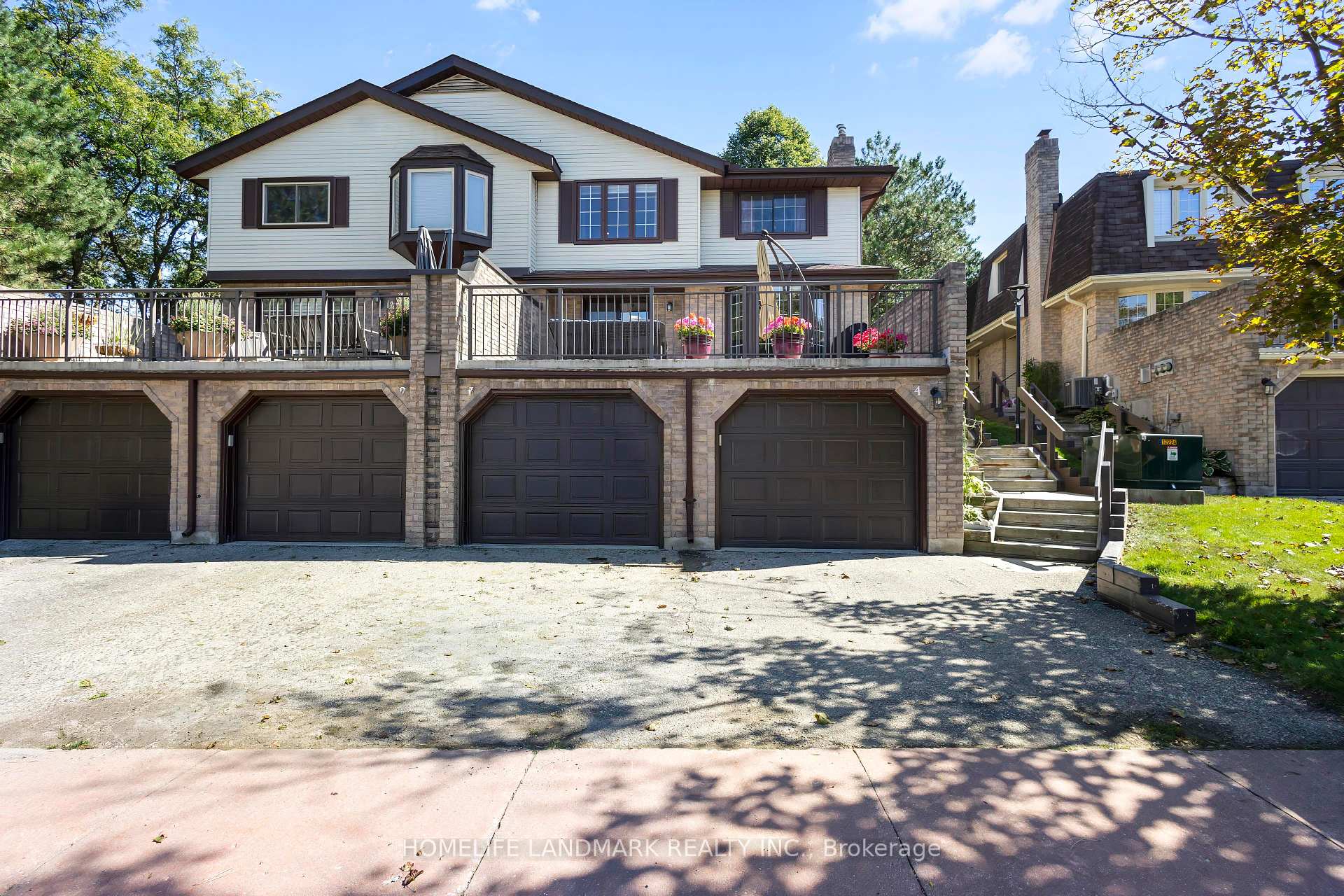 Photo 1 of Unit 4, 475 Beechwood Drive, Waterloo, Beechwood West — HOMEH