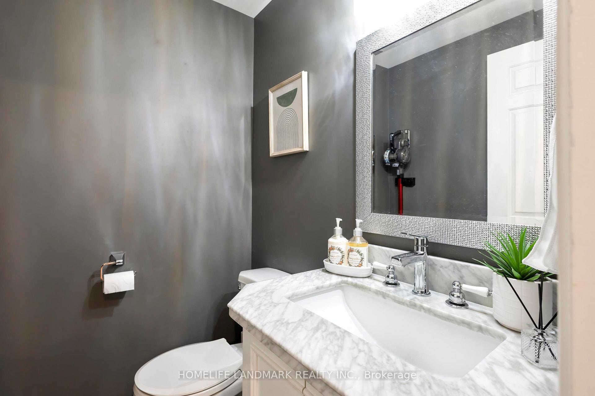 Photo 6 of Unit 4, 475 Beechwood Drive, Waterloo, Beechwood West — HOMEH