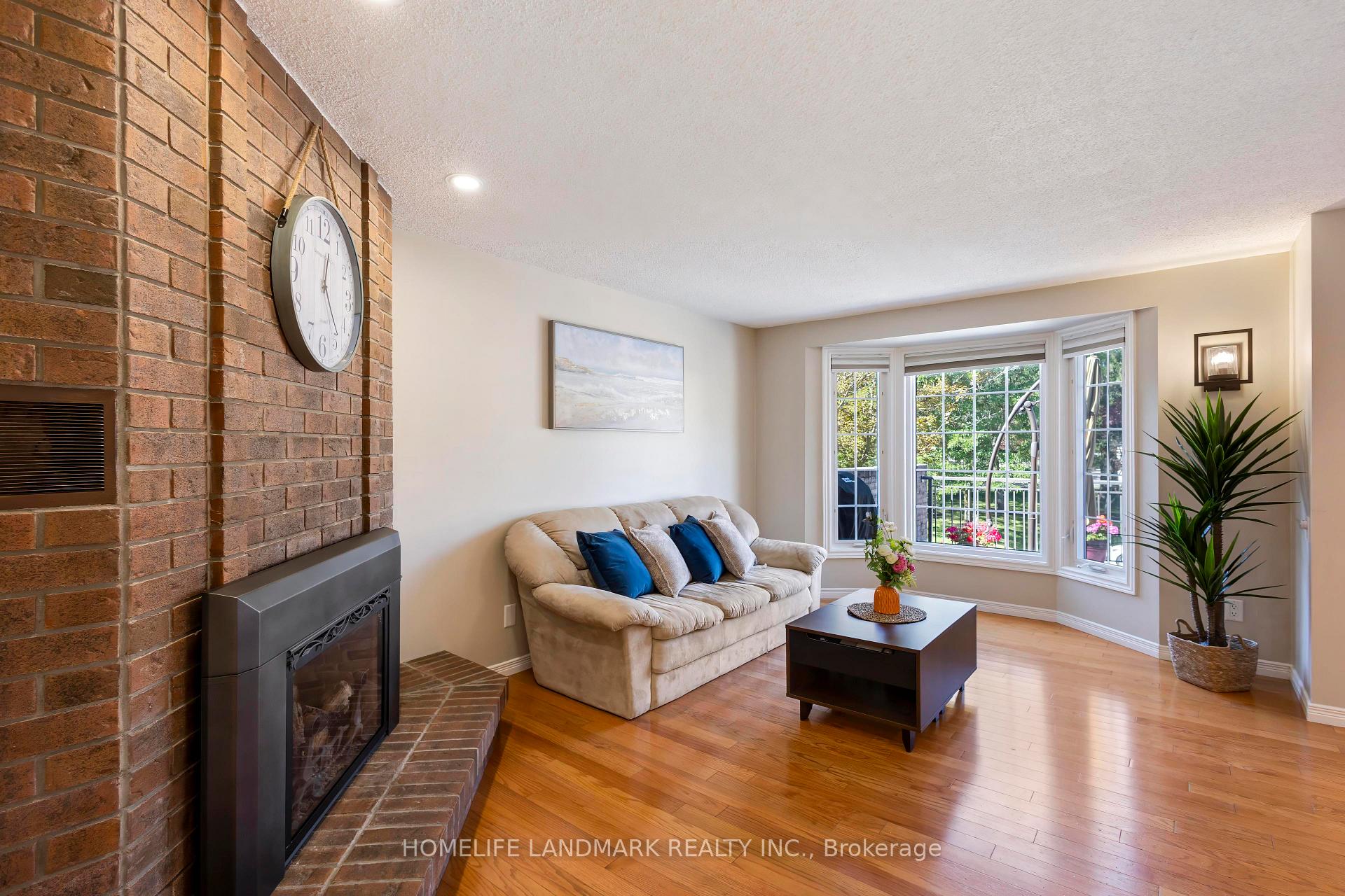 Photo 7 of Unit 4, 475 Beechwood Drive, Waterloo, Beechwood West — HOMEH
