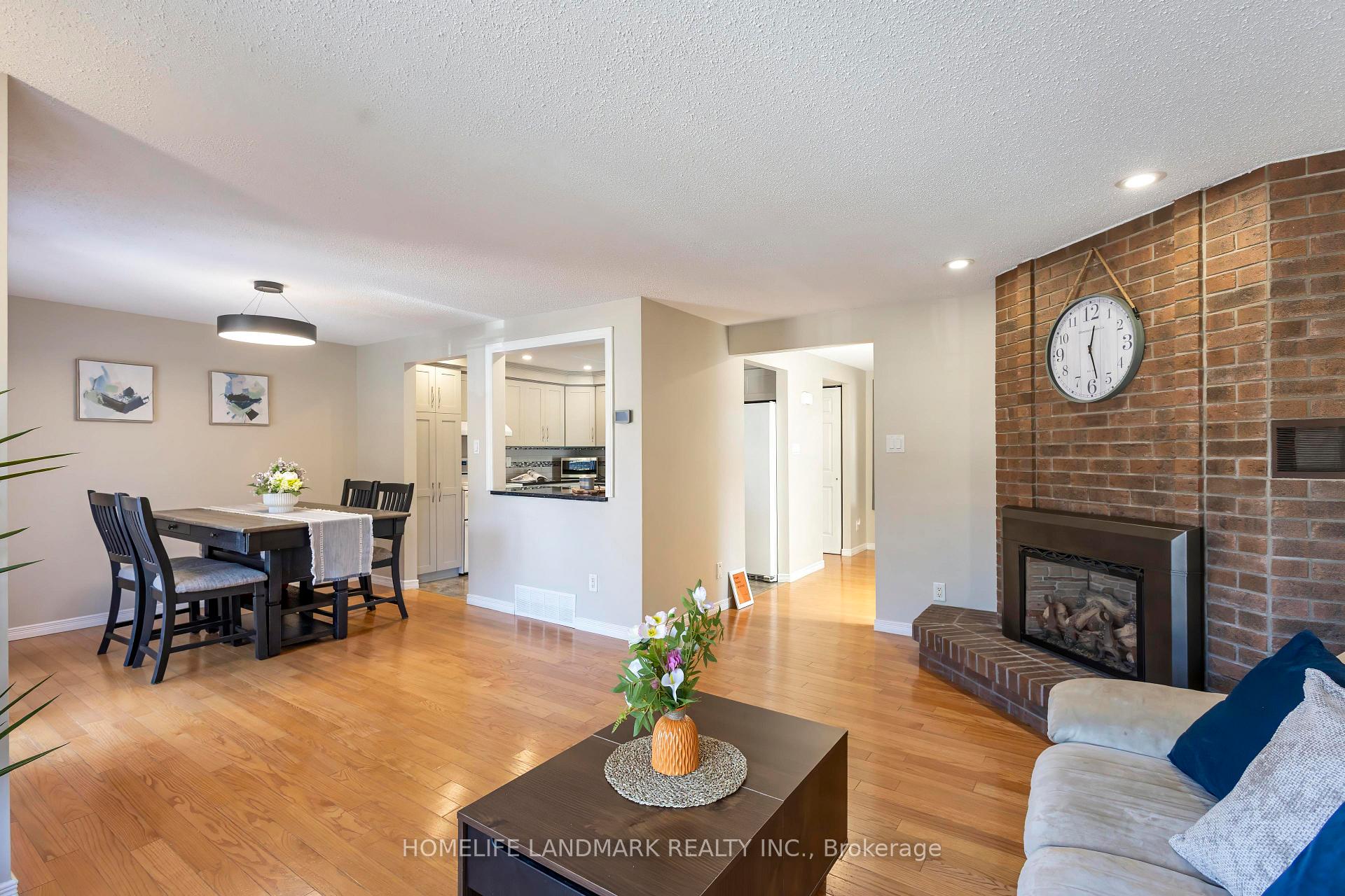 Photo 11 of Unit 4, 475 Beechwood Drive, Waterloo, Beechwood West — HOMEH