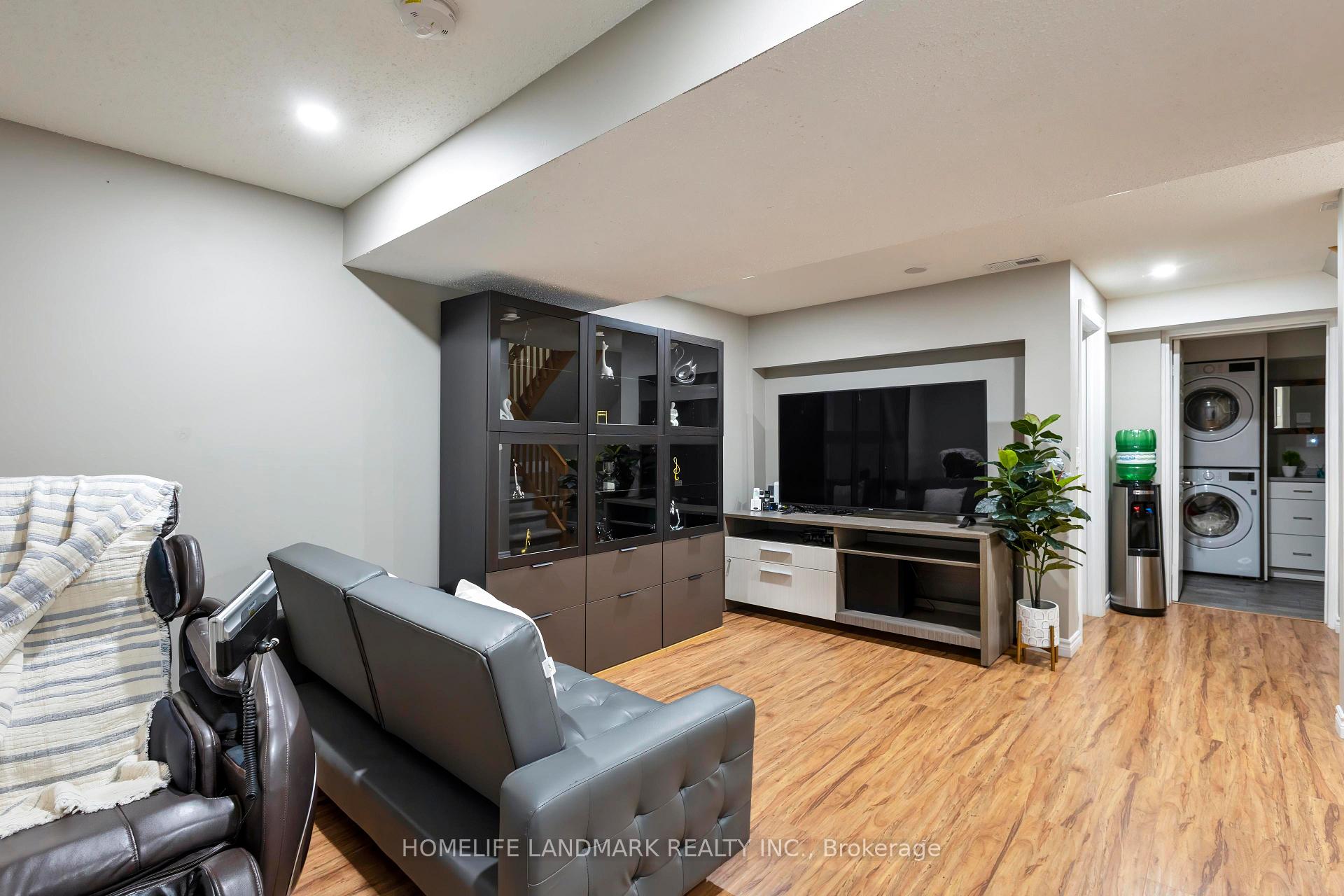 Photo 28 of Unit 4, 475 Beechwood Drive, Waterloo, Beechwood West — HOMEH