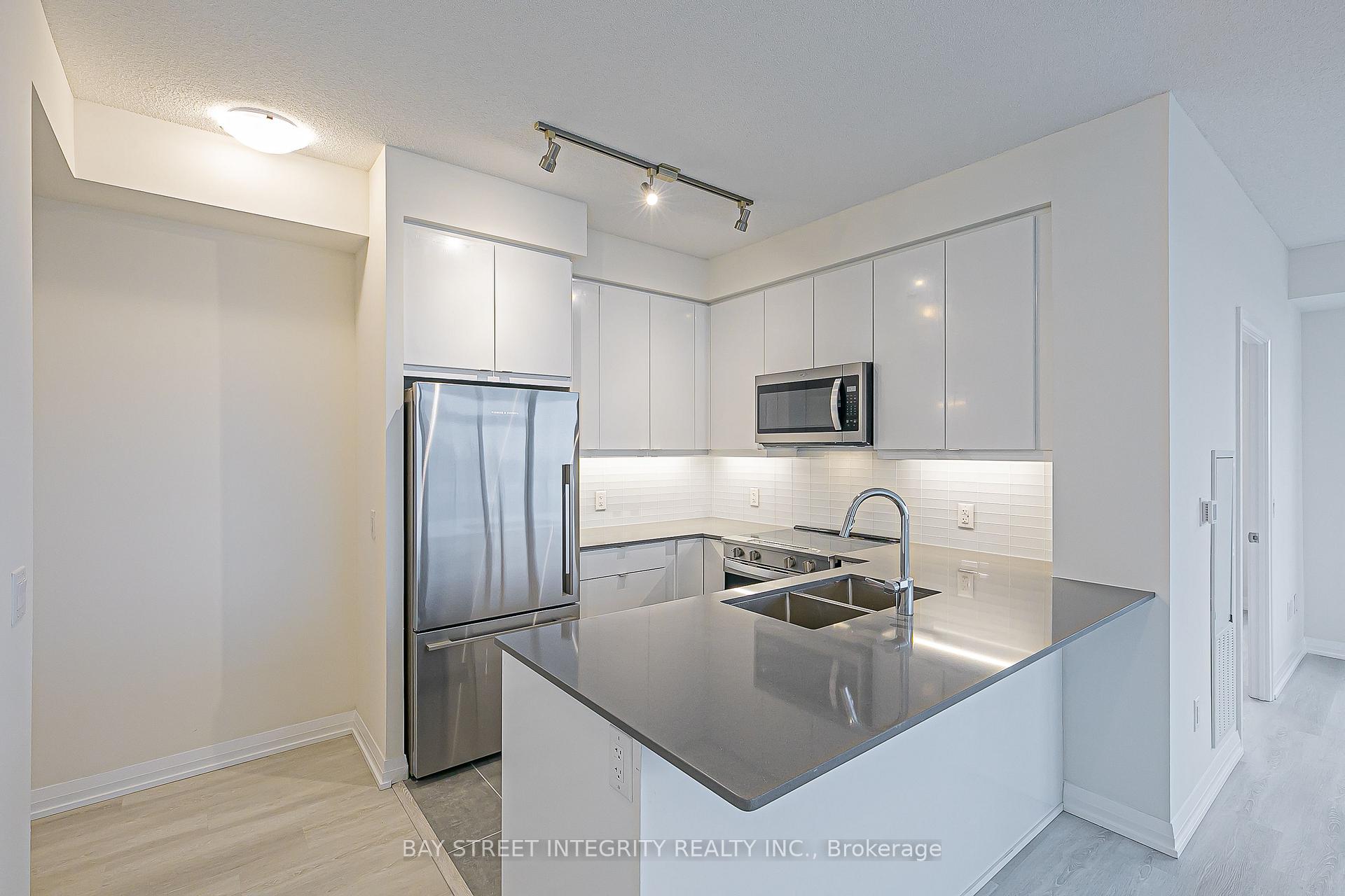Photo 5 of Unit 710, 3260 Sheppard Avenue E, Scarborough, Tam O'Shanter-Sullivan — HOMEH